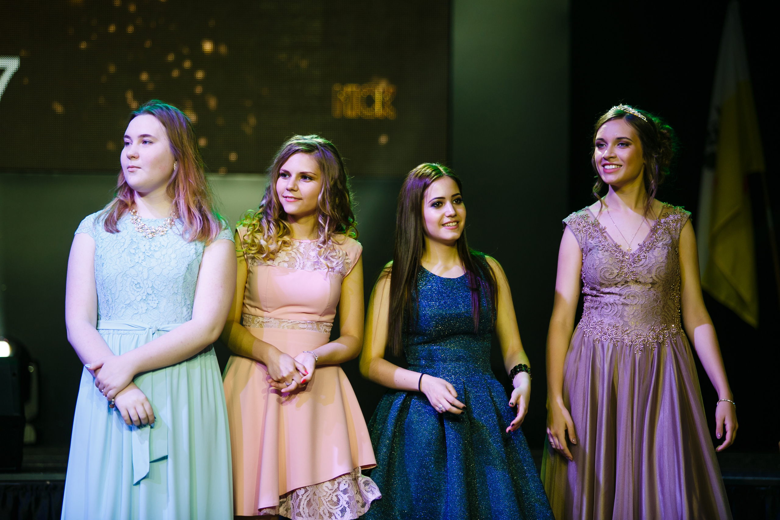 Выпускной. Школа 87. Галич Hall. Фотограф Андрей Баксов