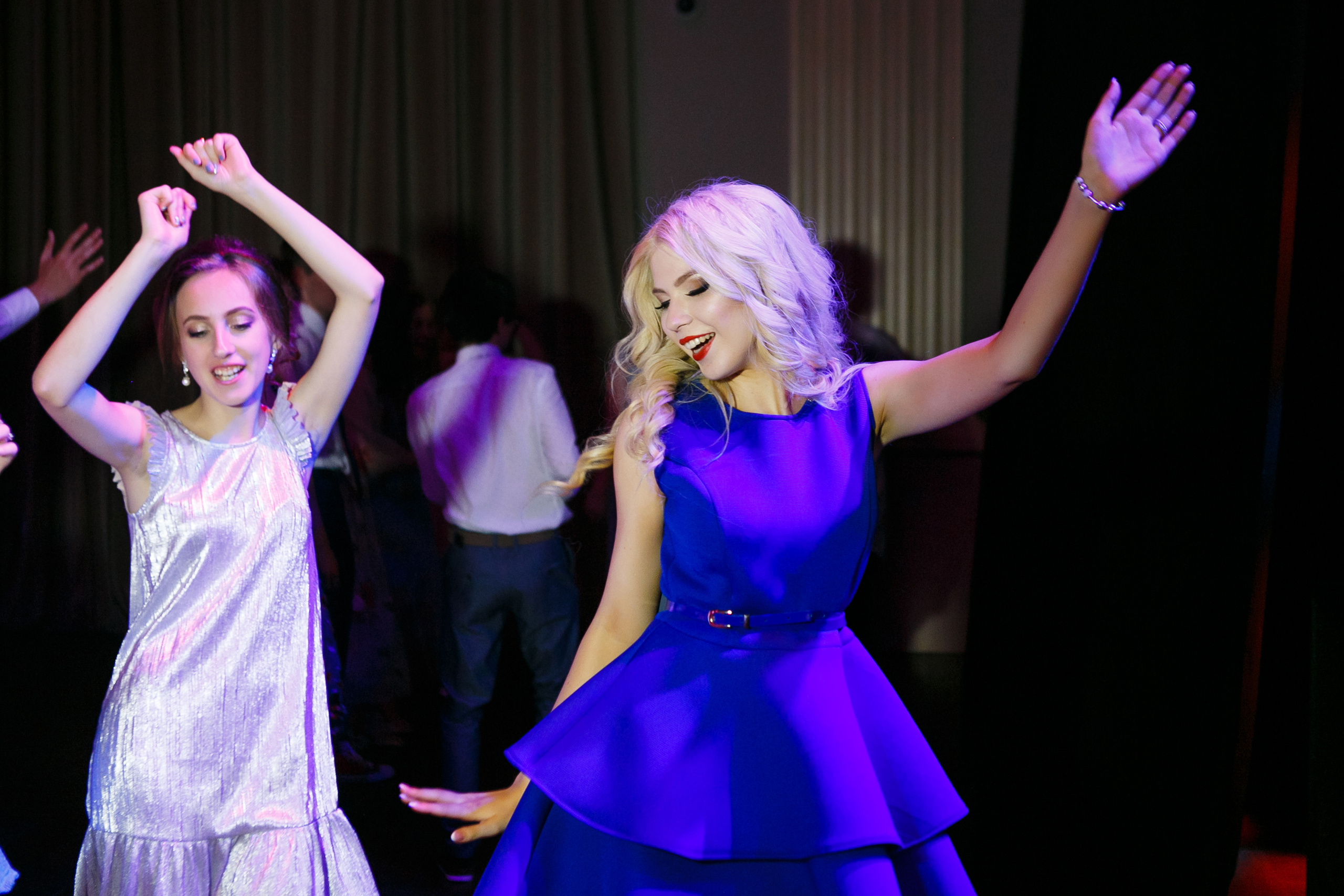 Выпускной. Школа 87. Галич Hall. Фотограф Андрей Баксов