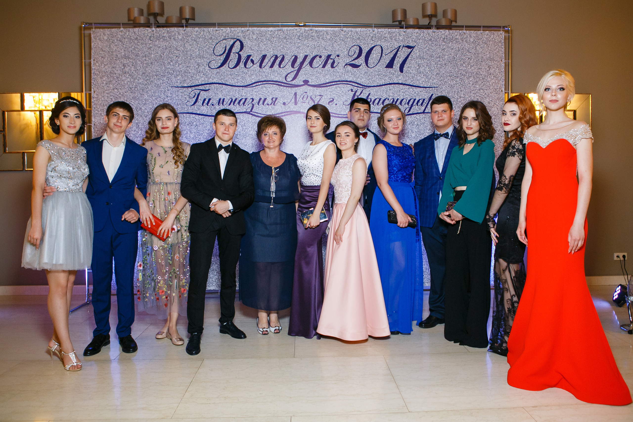 Выпускной. Школа 87. Галич Hall. Фотограф Андрей Баксов
