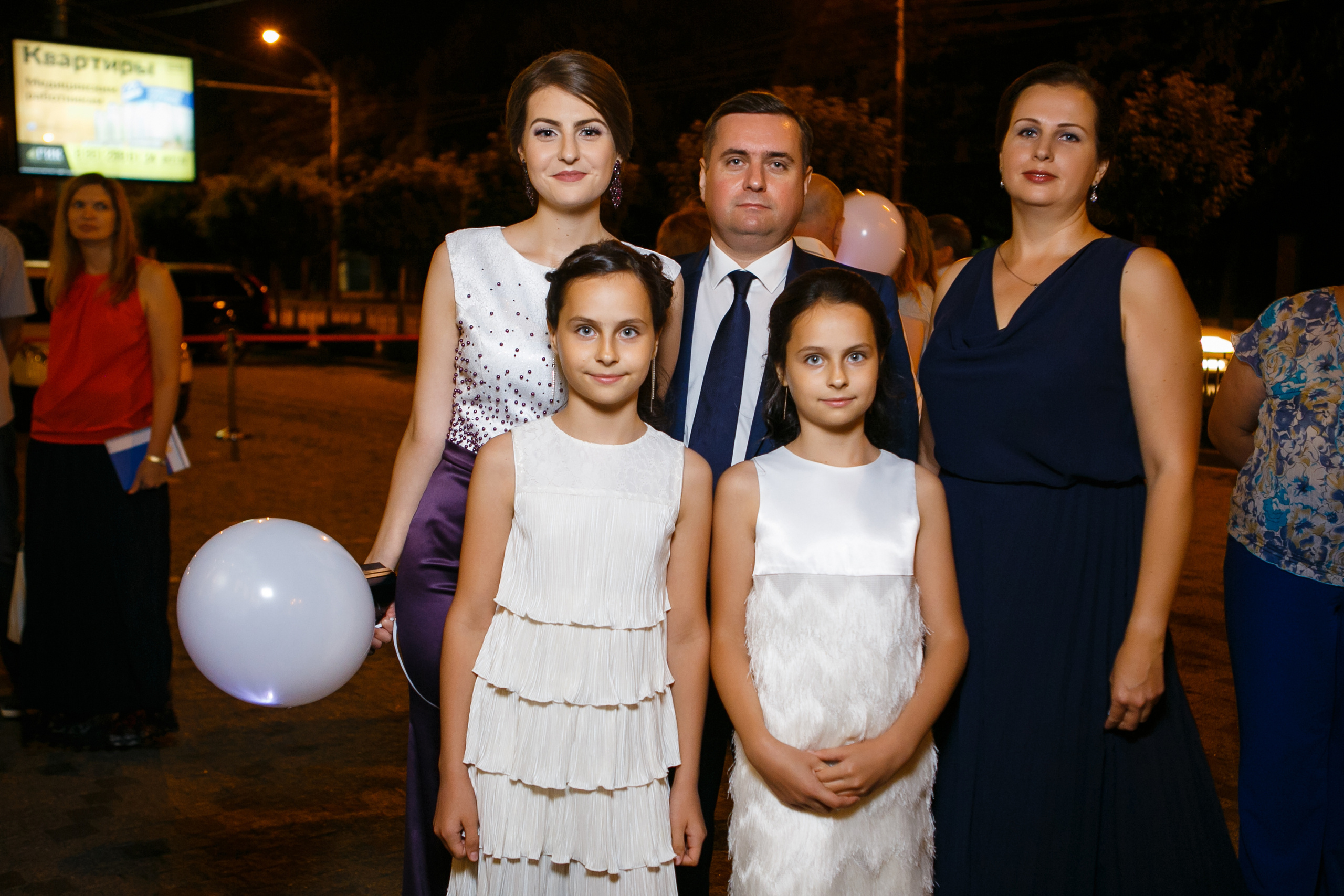 Выпускной. Школа 87. Галич Hall. Фотограф Андрей Баксов