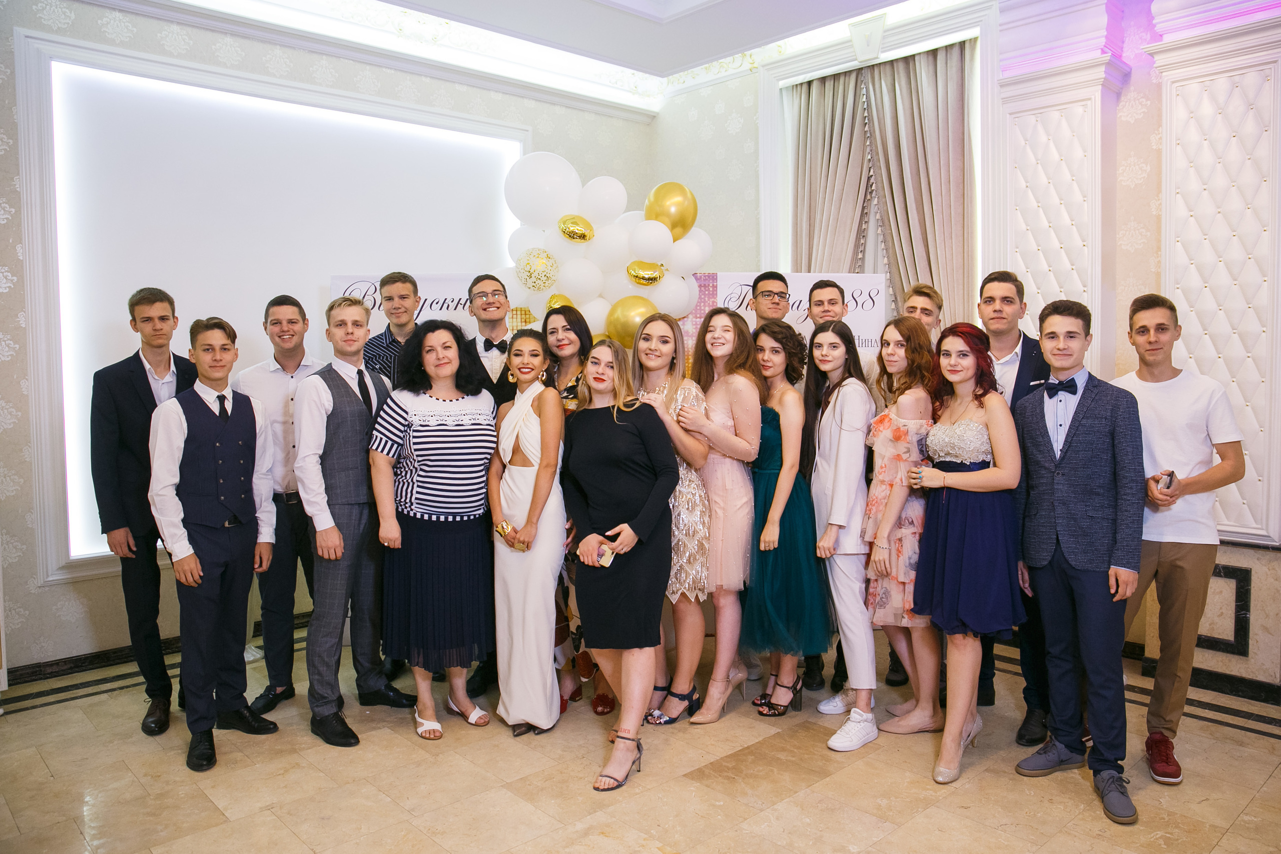 Выпускной. Гимназия 88. Ресторан Чехов. Фотограф Андрей Баксов