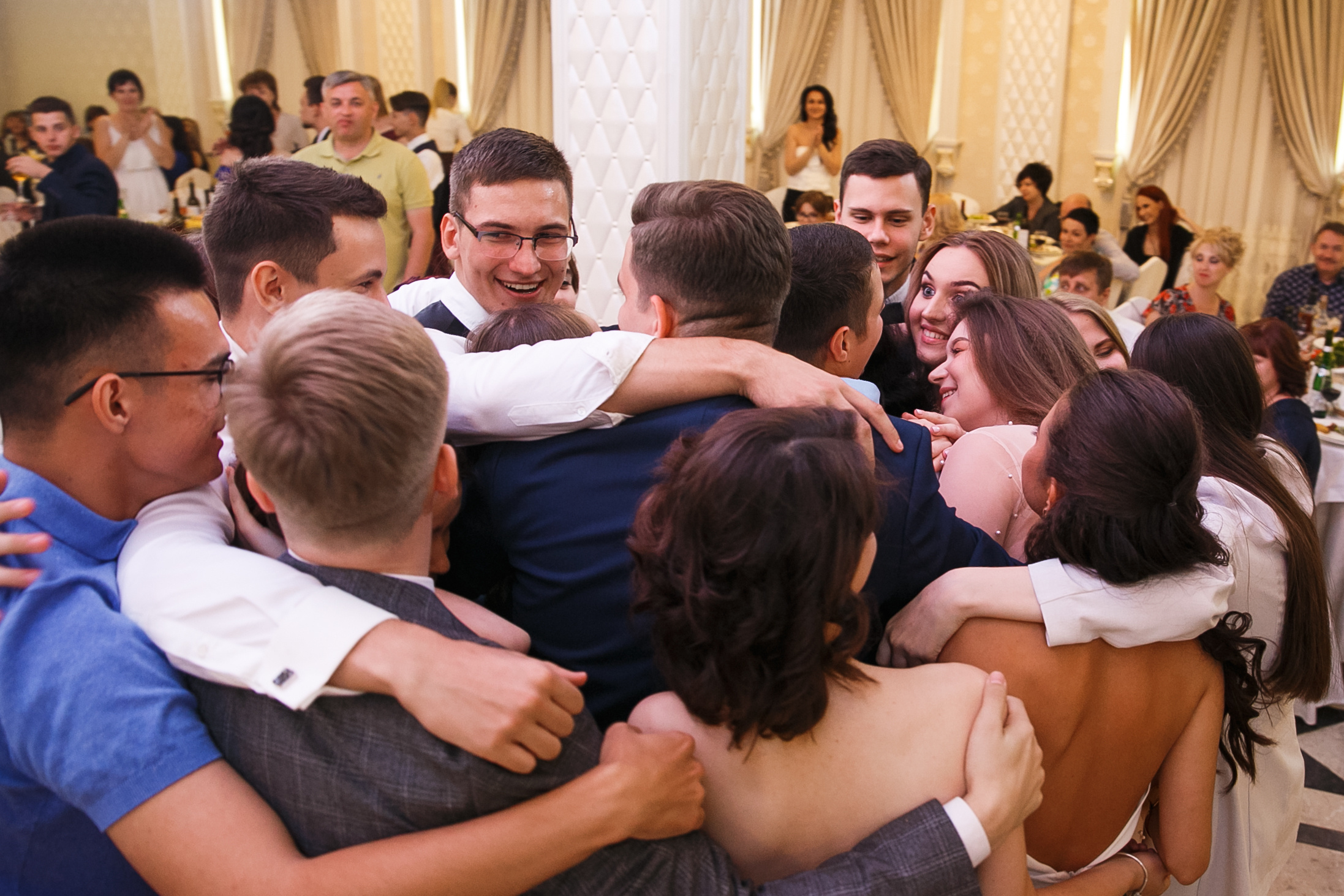 Выпускной. Гимназия 88. Ресторан Чехов. Фотограф Андрей Баксов