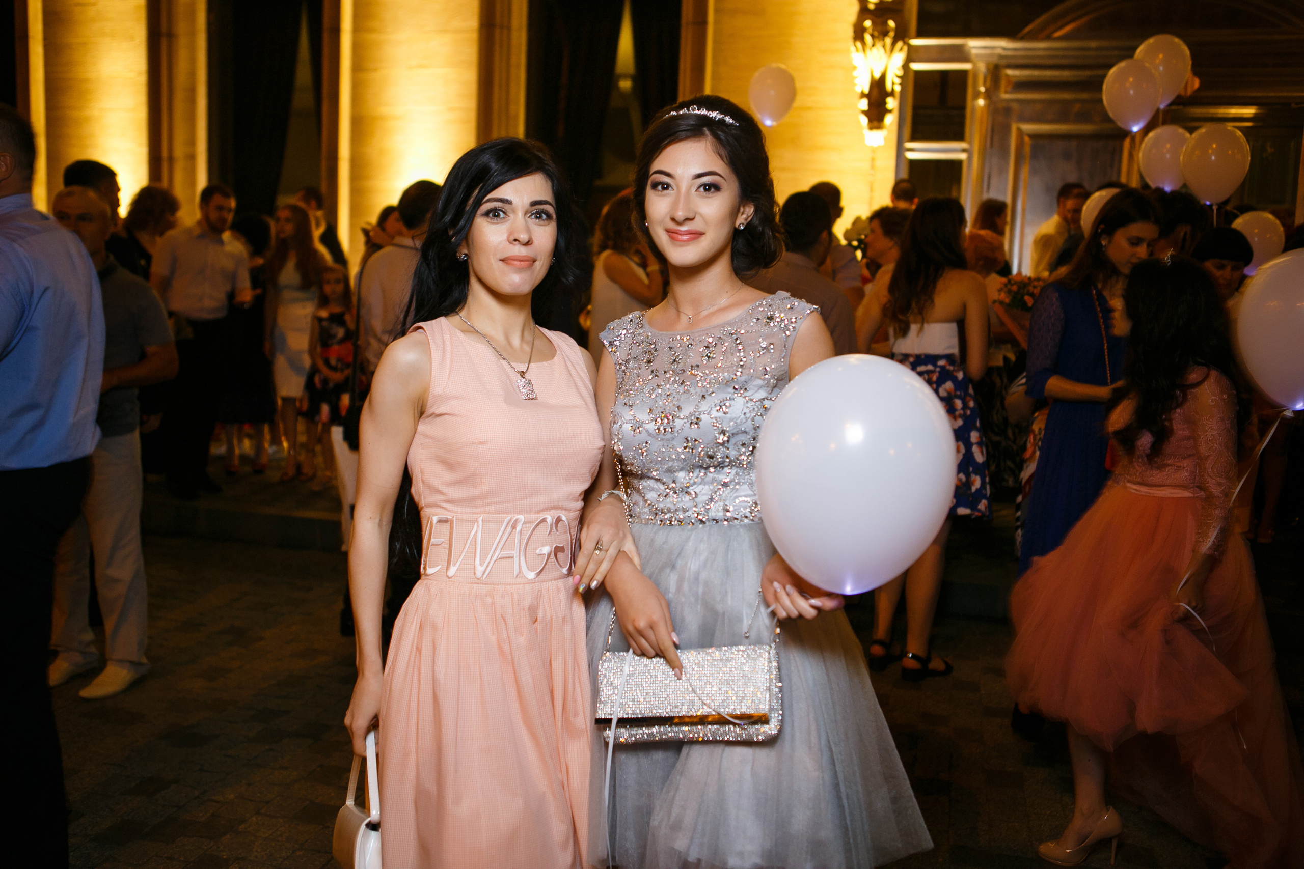 Выпускной. Школа 87. Галич Hall. Фотограф Андрей Баксов