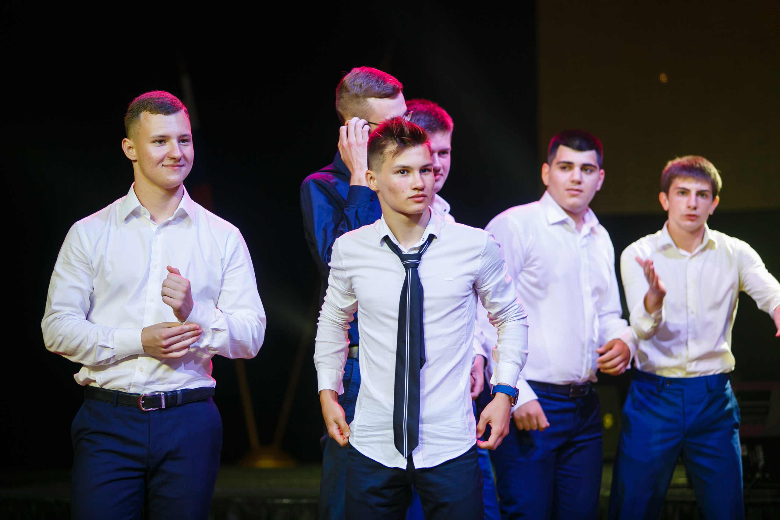 Выпускной. Школа 87. Галич Hall. Фотограф Андрей Баксов