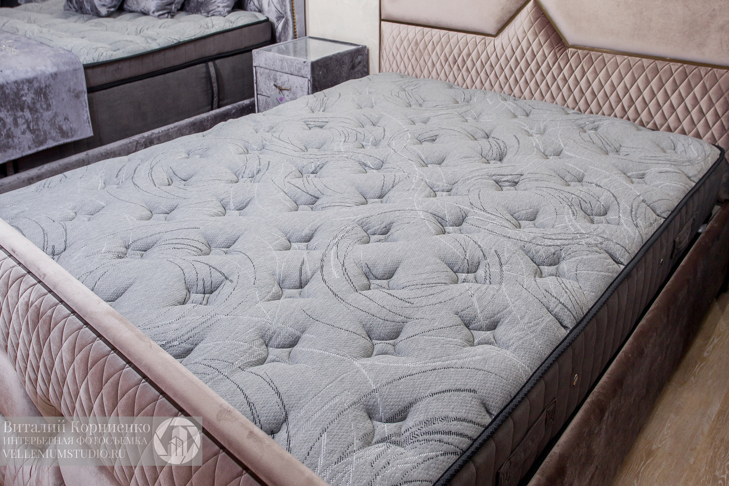 Фотосъемка кроватей в салоне мебели. Интерьерный фотограф Краснодар: профессионально по доступным ценам