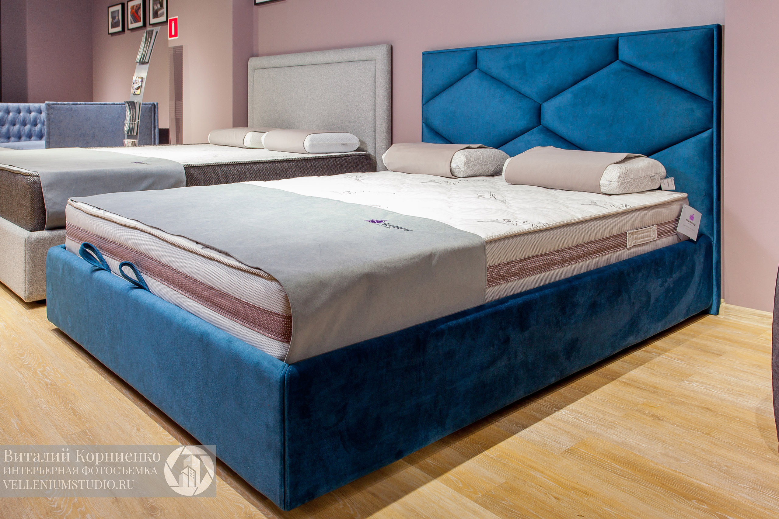 Фотосъемка кроватей в салоне мебели. Интерьерный фотограф Краснодар: профессионально по доступным ценам