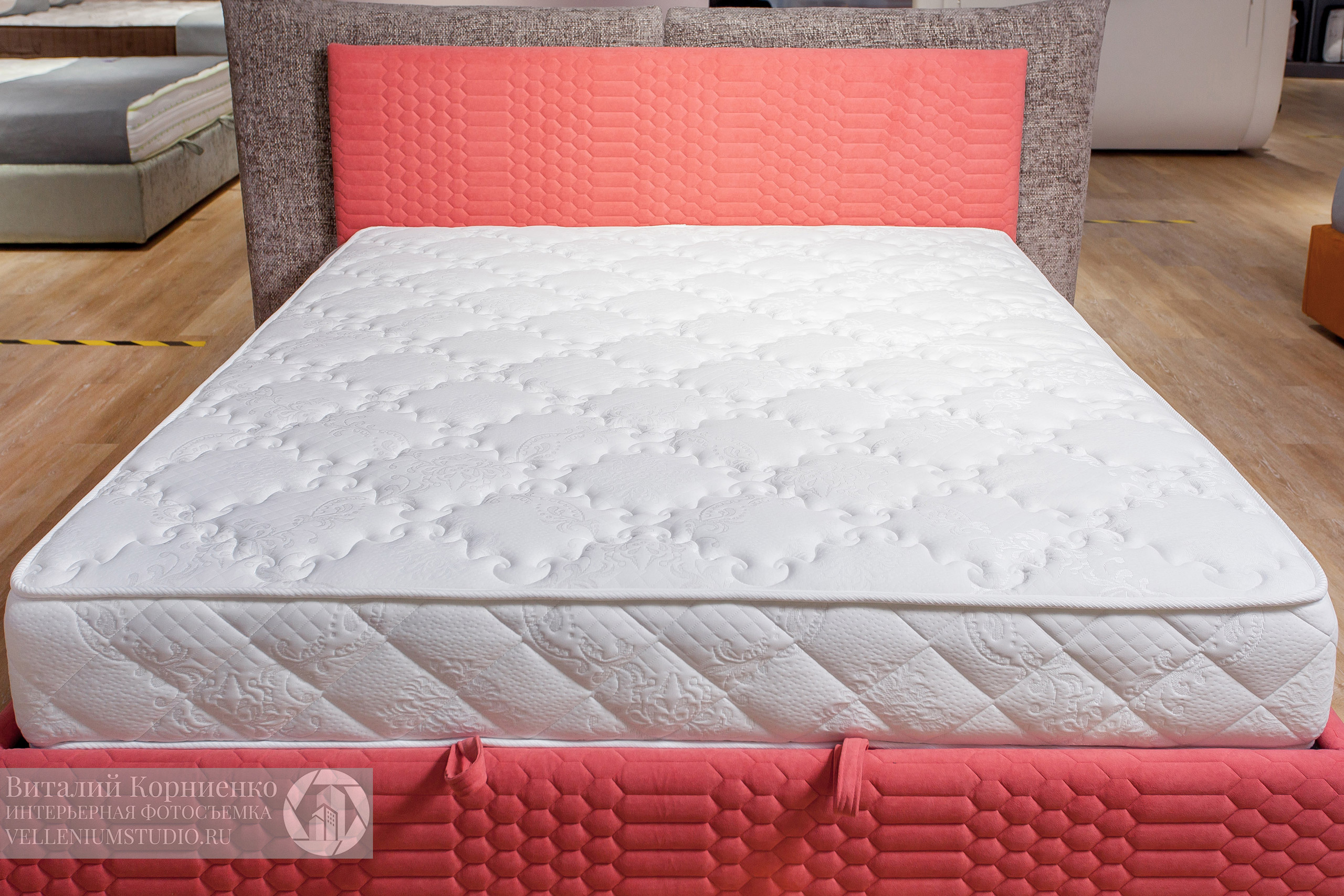 Фотосъемка кроватей в салоне мебели. Интерьерный фотограф Краснодар: профессионально по доступным ценам