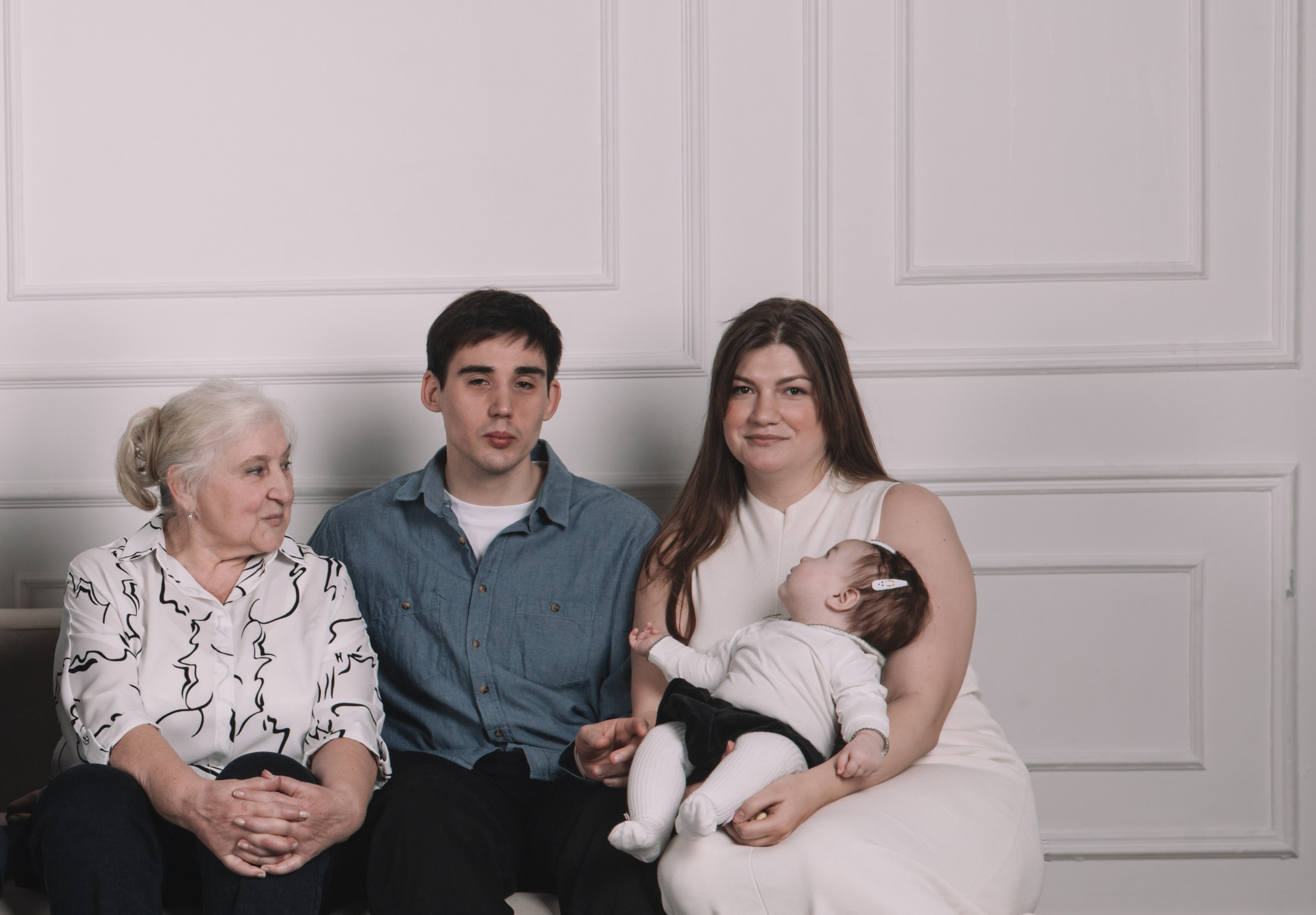 Новогодняя фотосессия прекрасной семьи