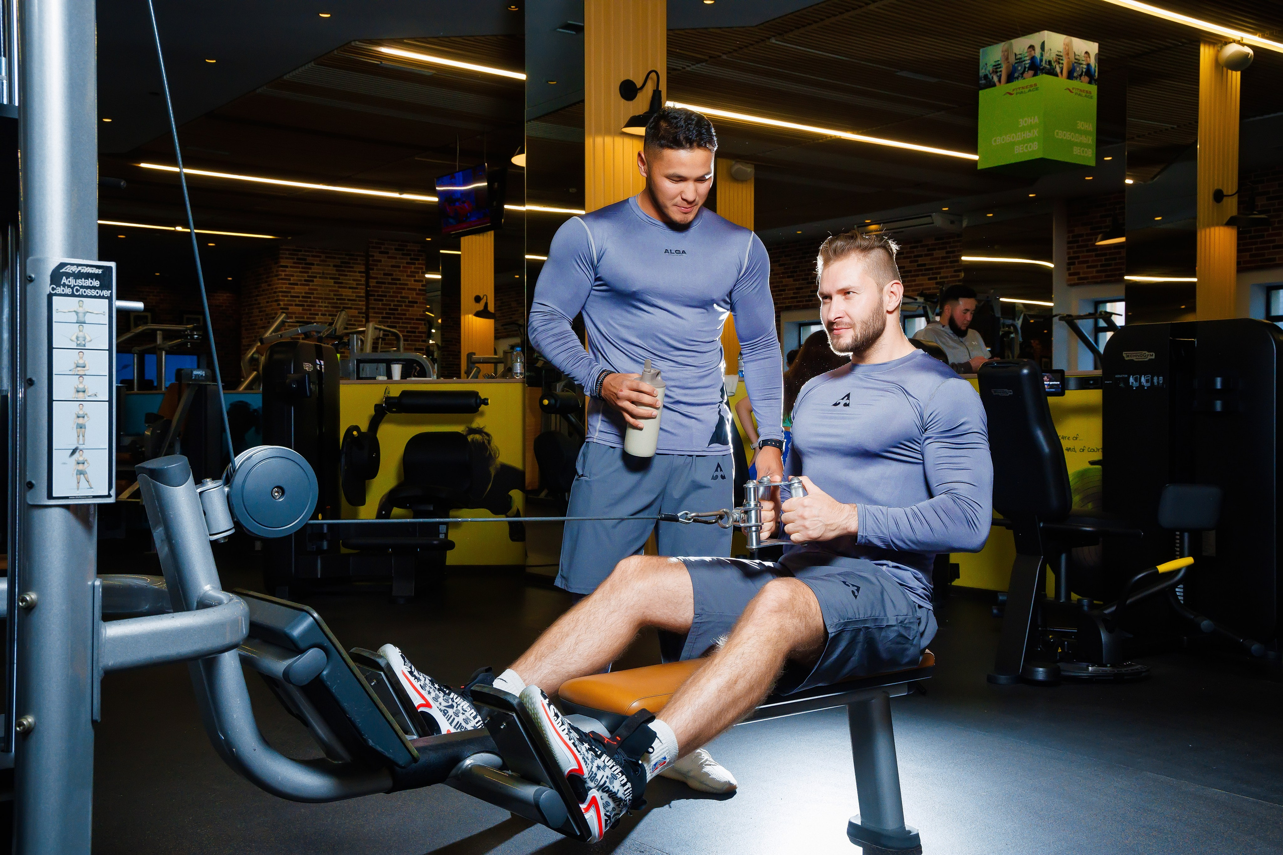 Спорт Зал Fitnespalace. Семейный и Свадебный фотограф в Астане Александр Астапов