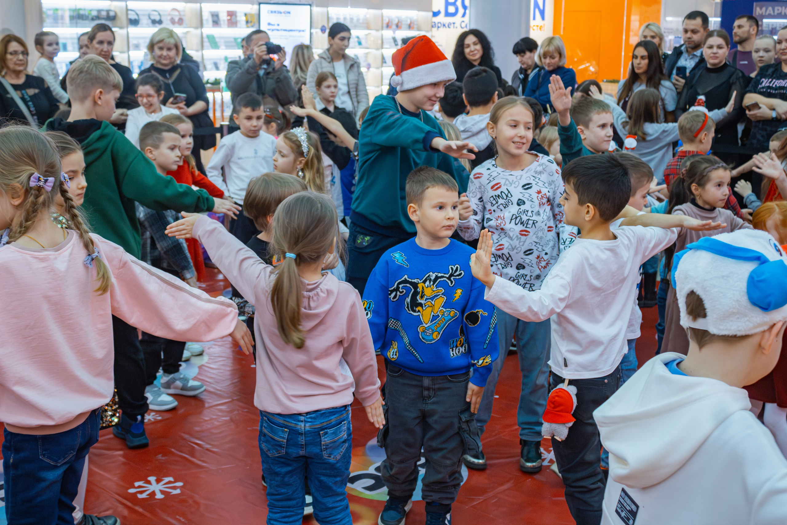 Рождество в ТРЦ «СБС». Матвей Егоров — репортажный фотограф в Краснодаре