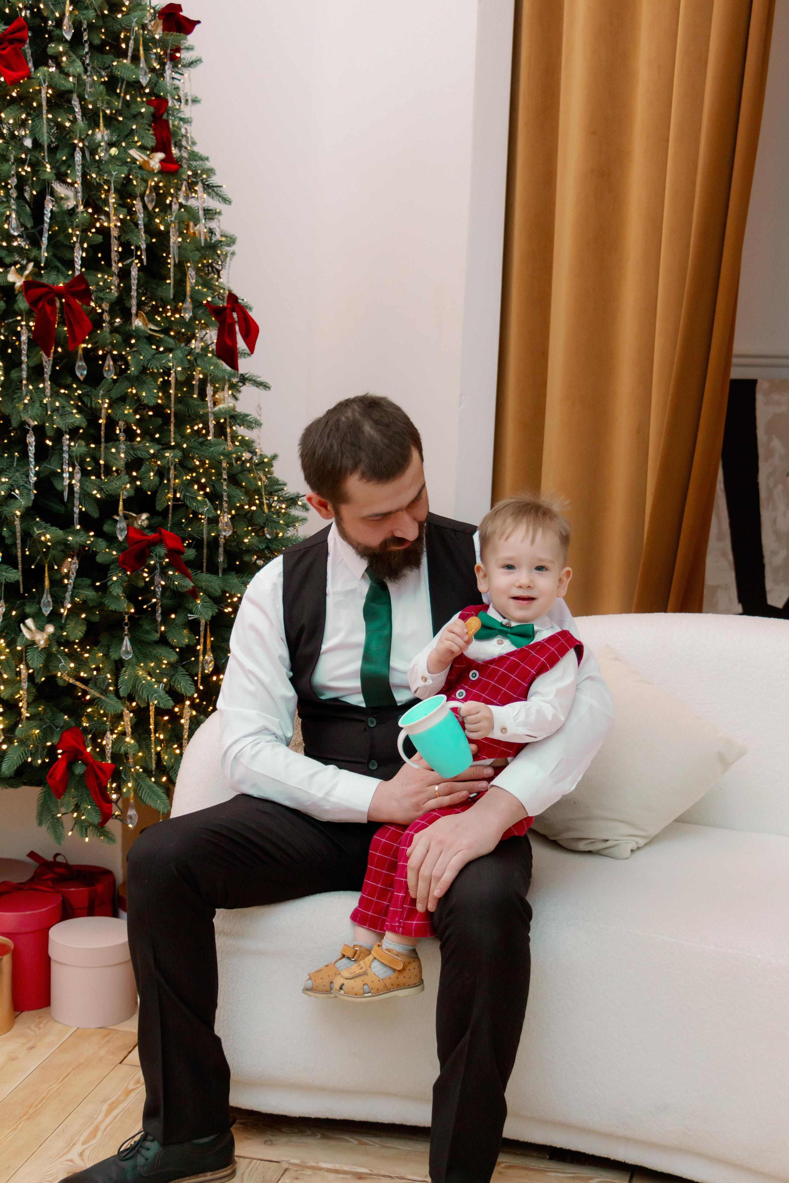 Время чудес! Семейная новогодняя фотосессия в студии, Екатеринбург. Фотограф в Екатеринбурге Пойгина Елена