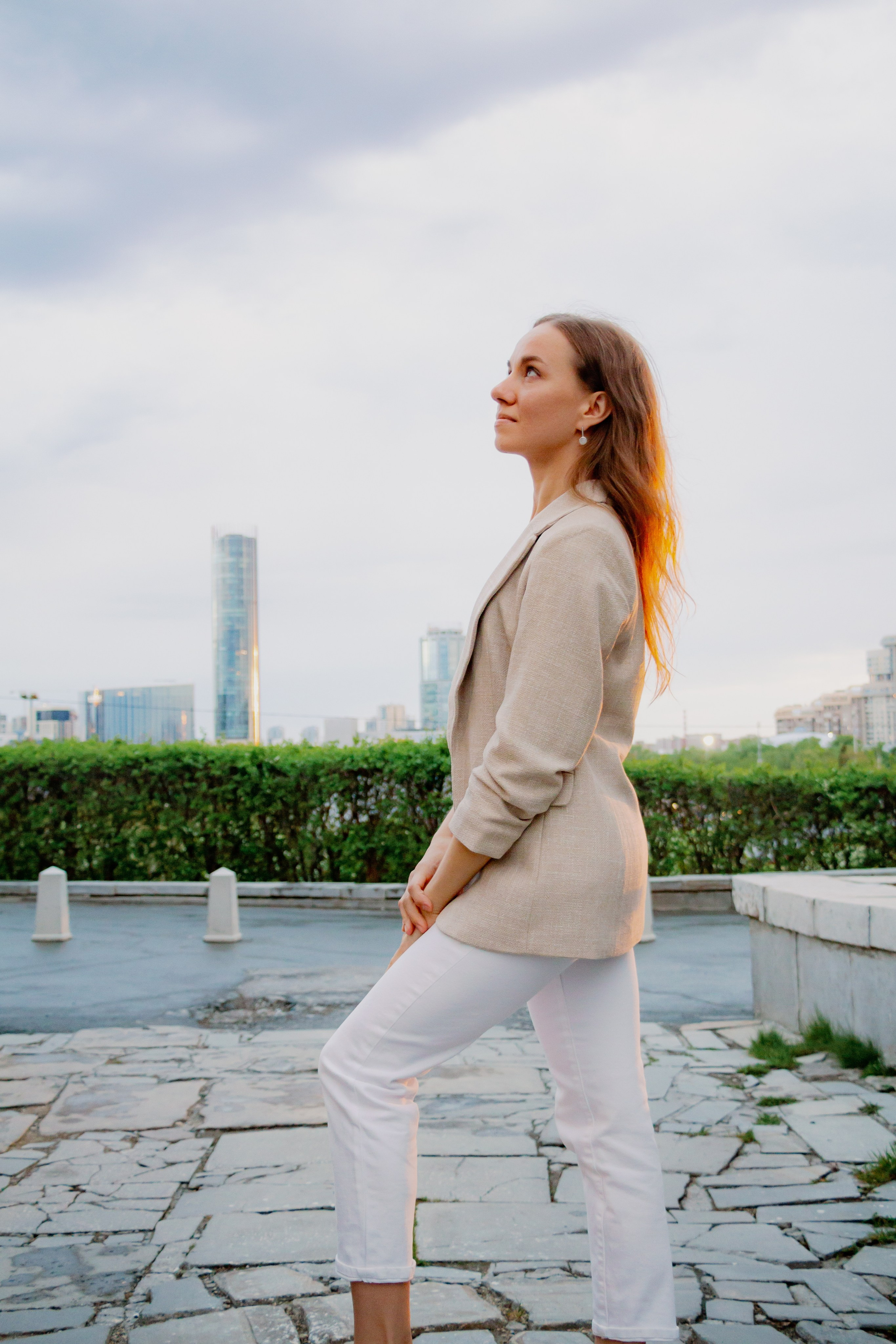 Фотосессия с цветущими яблонями, Екатеринбург. Фотопрогулка. Фотограф в Екатеринбурге Пойгина Елена