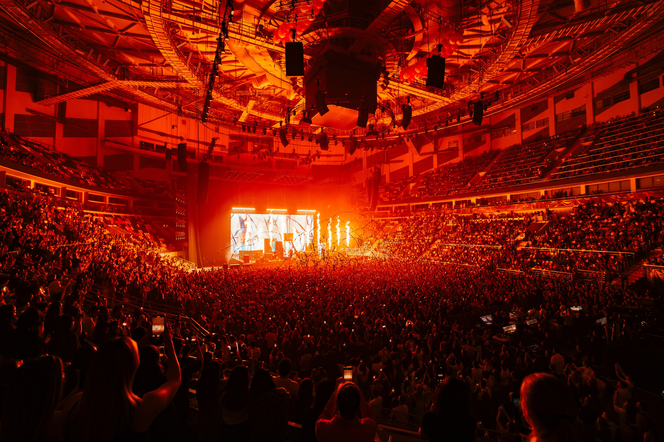 HAMMALI & NAVAI 25.05.25. Концертный и репортажный фотограф в Москве и Санкт-Петербурге Мария