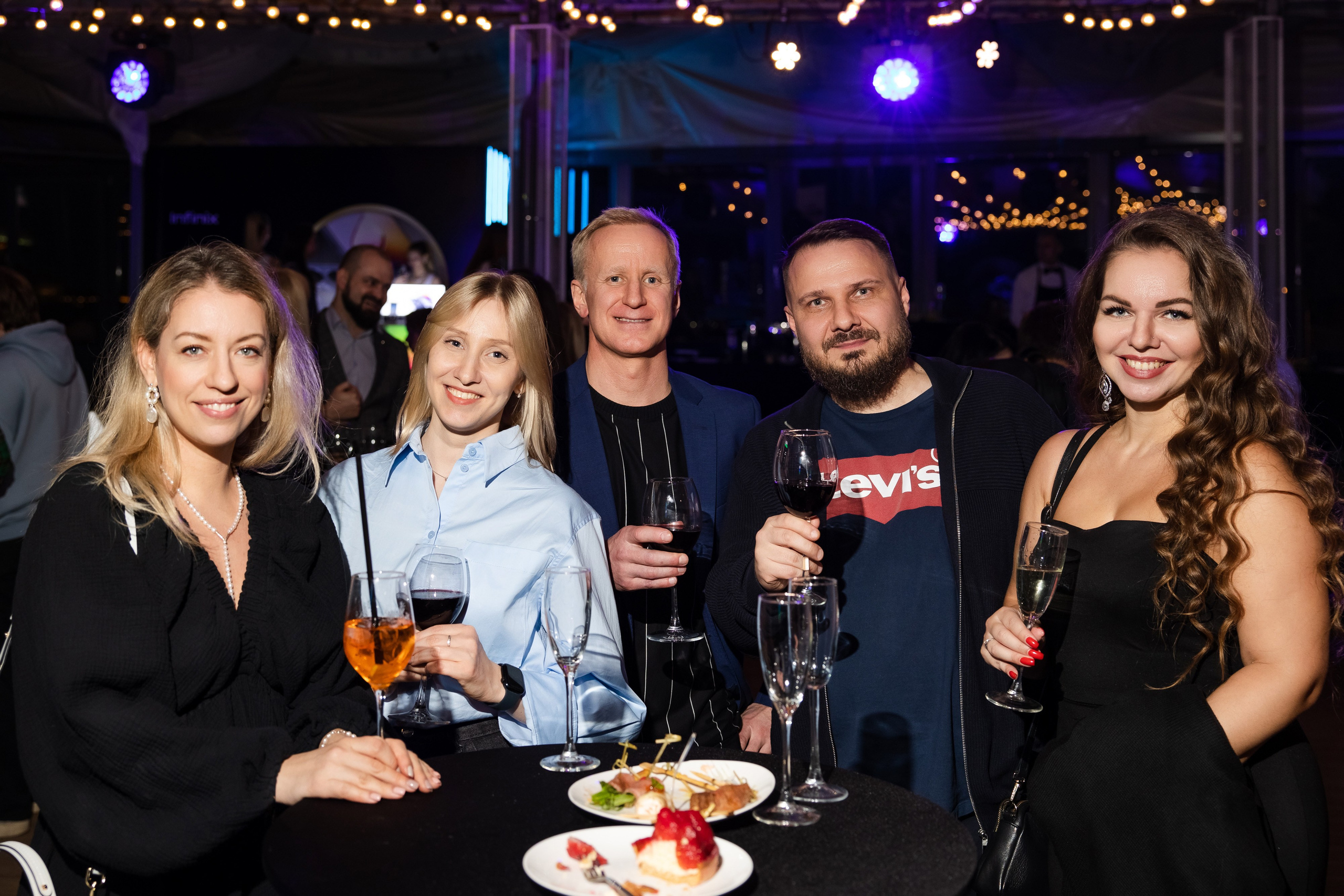 Презентация Infinix. Свадебный репортажный фотограф в Москве