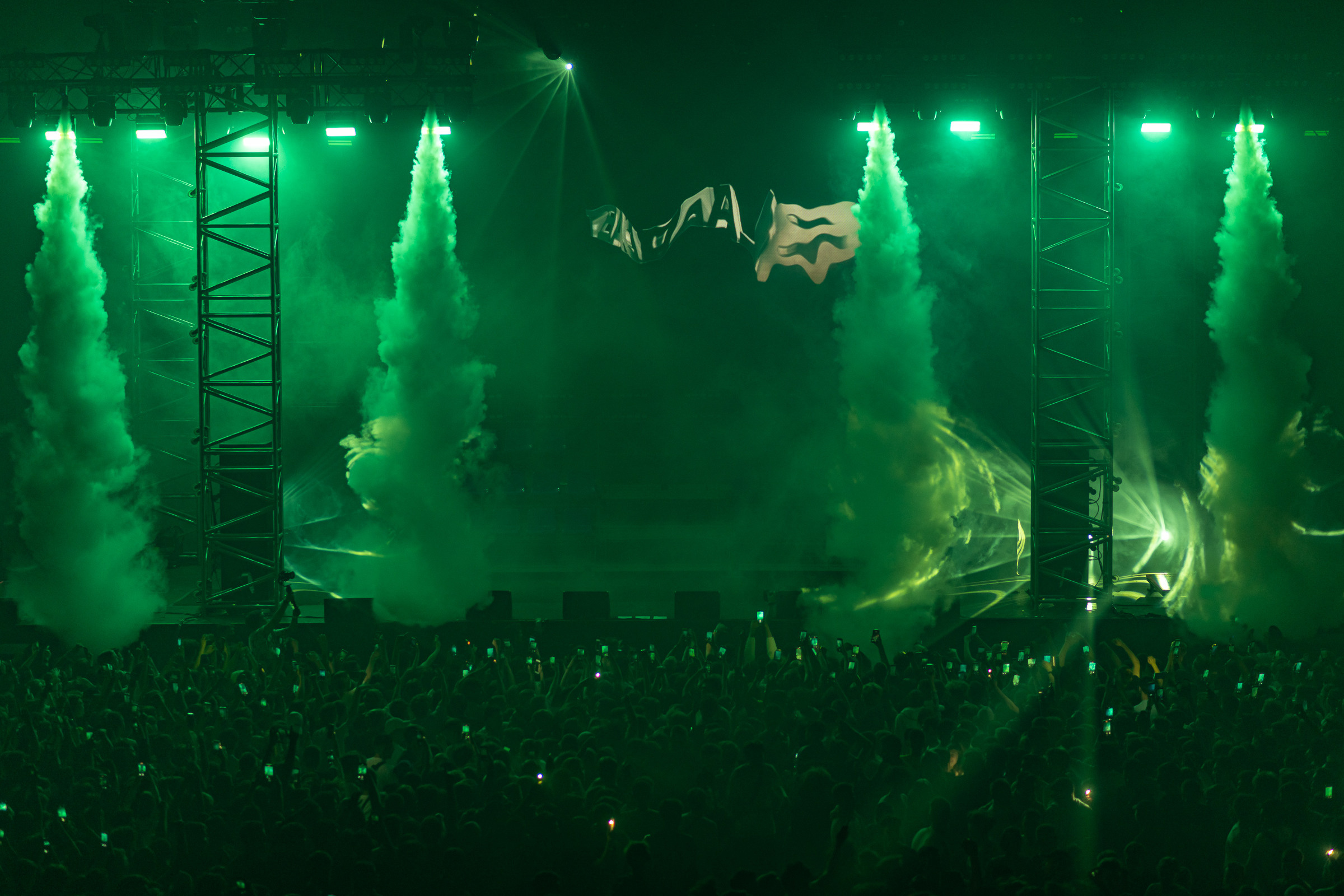 OBLADÁET / 2021. OOPS