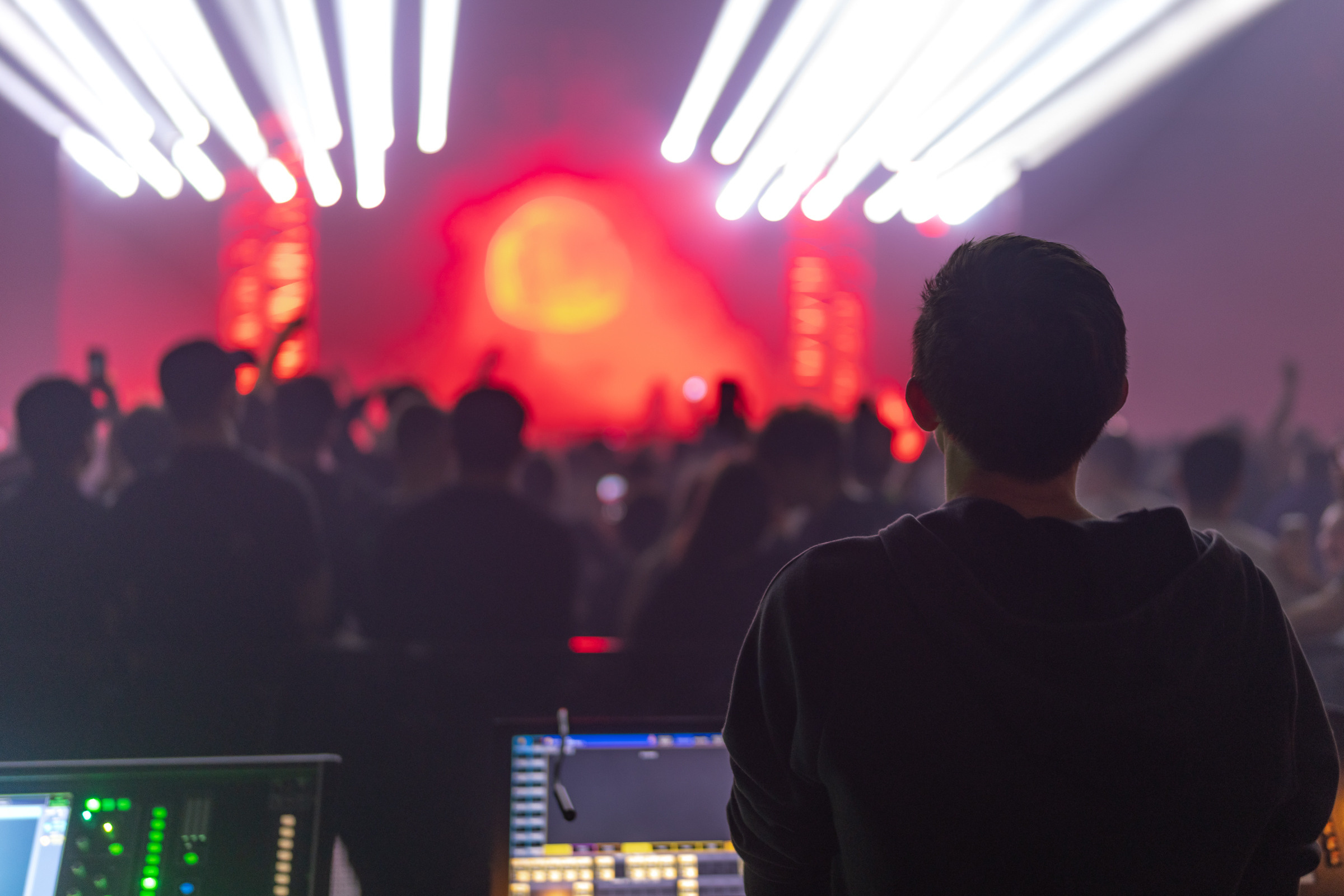 OBLADÁET / 2021. OOPS