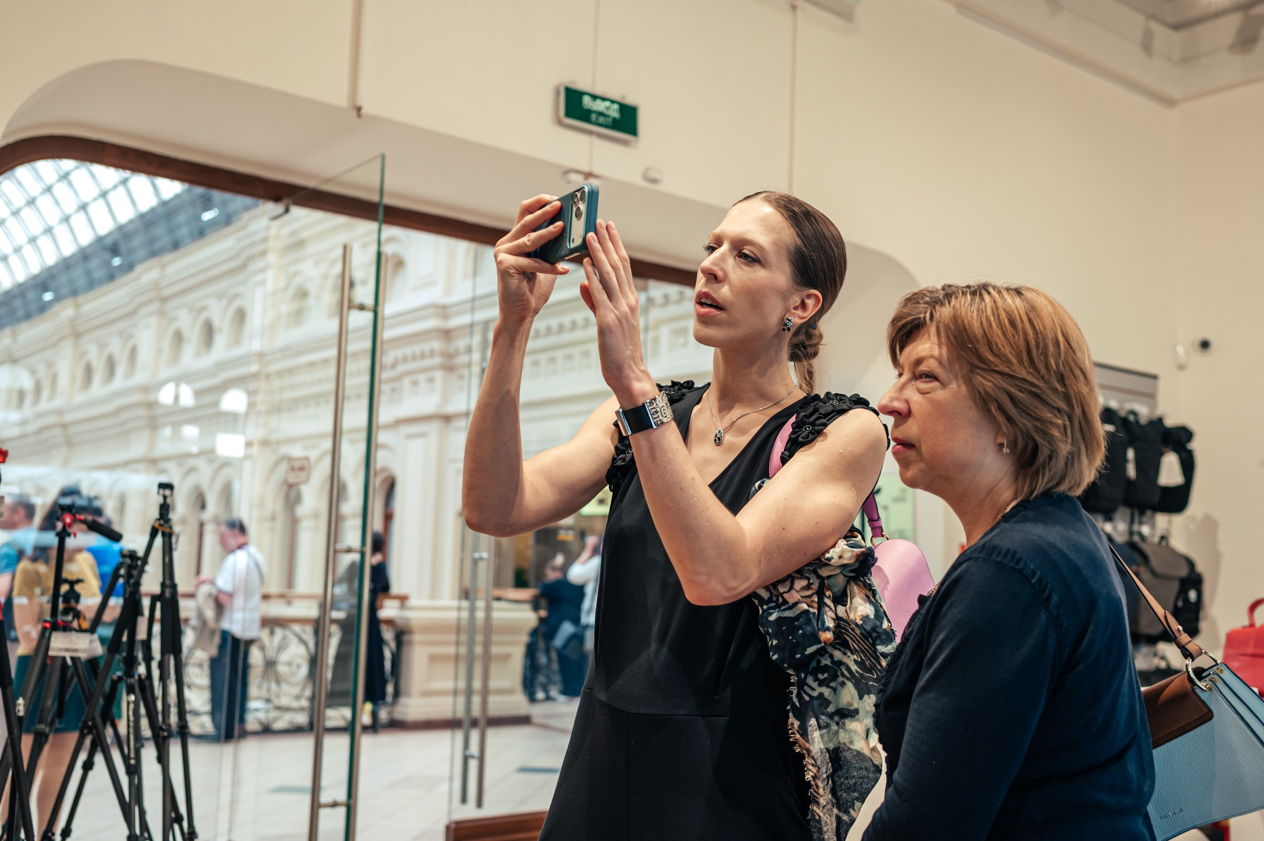 «Между Мирами» Москва Гум. ARTEXPOPHOTO