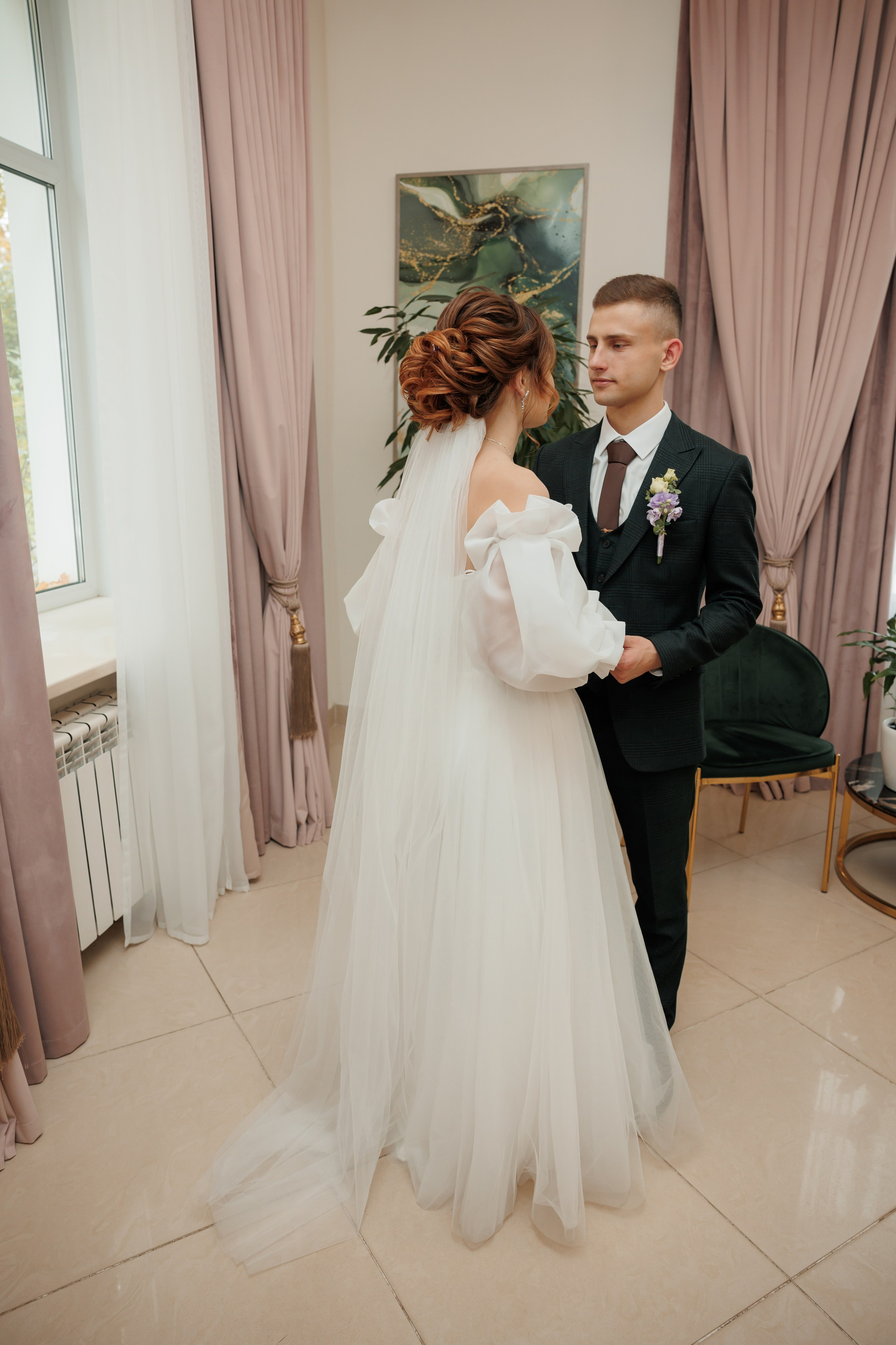 Константин и Дарья, ЗАГС ВДНХ, отель Soluxe, ресторан «Антик». Свадебный и репортажный фотограф (Москва, Королев и другие)