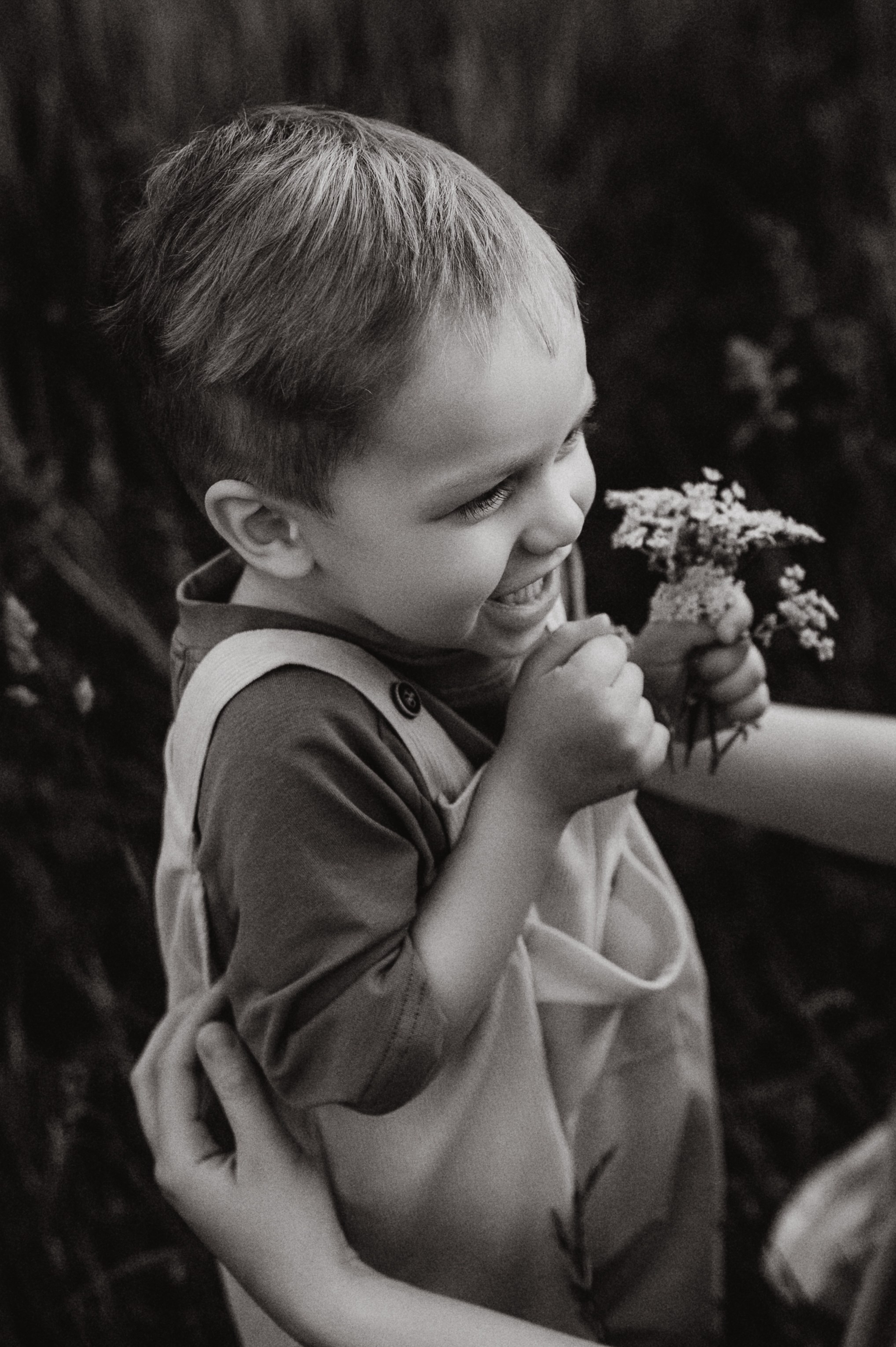 Фотосессия на природе мамы и сына. Фотограф Алексин, Тула