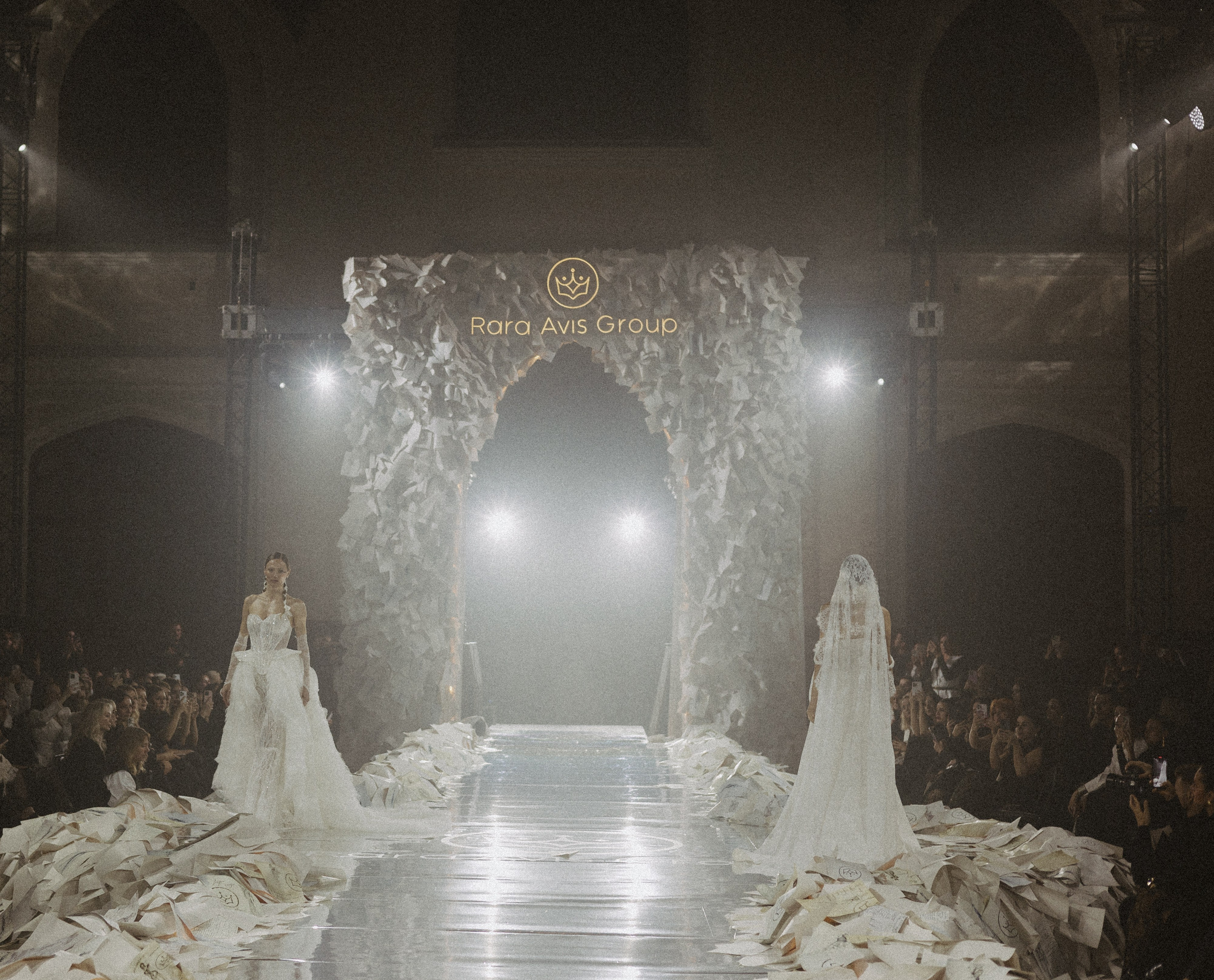 Rara Avis Fashion Show 2026. Fusion Wedding Photographer