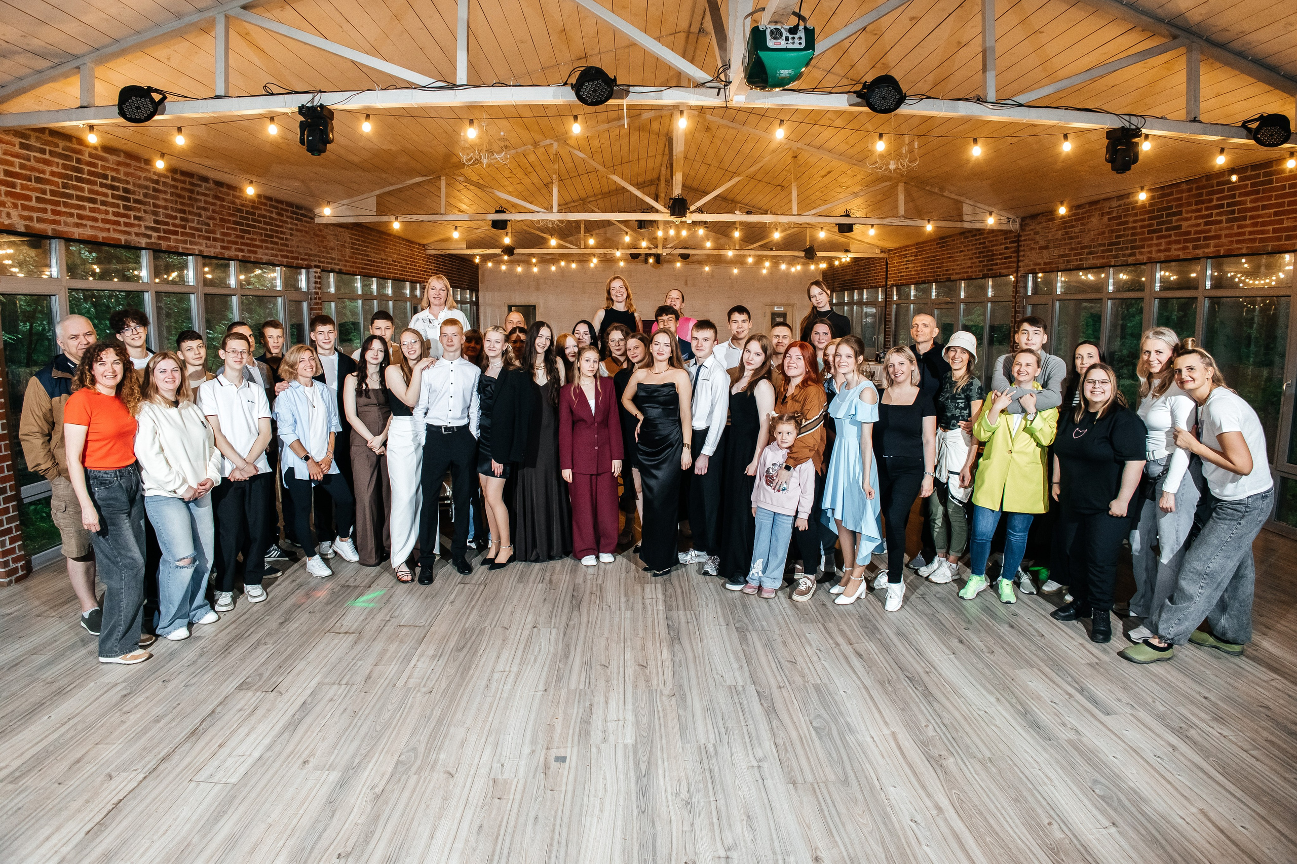 Выпускной 9 класс. Фотограф в Санкт-Петербурге Виктория Безверхая