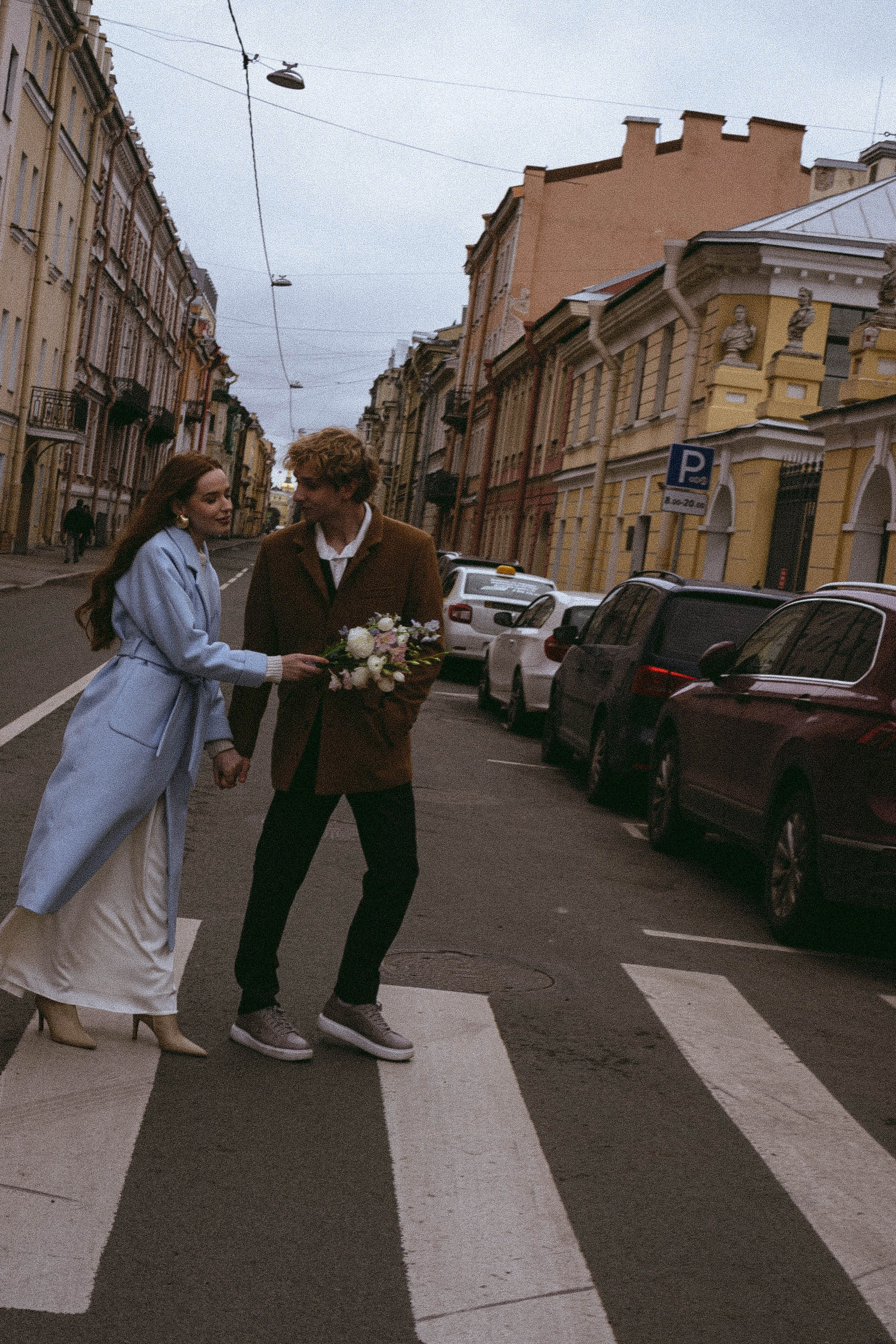 СВАДЕБНАЯ СЬЕМКА В ОТЕЛЕ. СБОРЫ ЖЕНИХА И НЕВЕСТЫ И ТАКЖЕ ТОР И ПОДГОТОВКА К ПРОГУЛКЕ И ПРОГУЛКА ПО ПЕТРОГРАДКЕ. Профессиональный фотограф, Санкт-Петербург — Виктория Богомолова