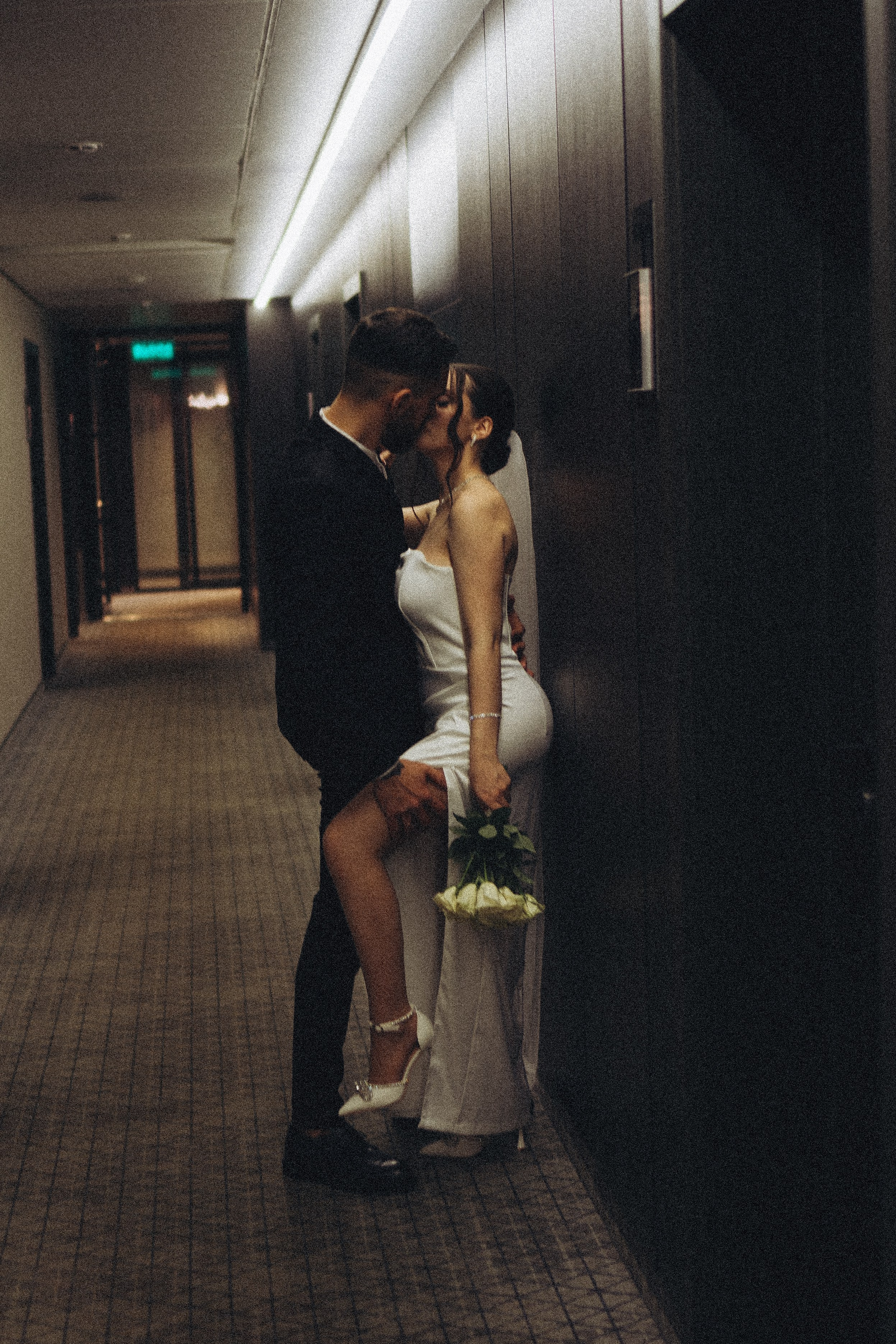 СВАДЕБНАЯ СЬЕМКА СБОРОВ ЖЕНИХА И НЕВЕСТЫ В ОТЕЛЕ И ТАКЖЕ ФОТОСЕССИИЯ В ОТЕЛЕЕ МЕГАПОЛИС БРЯНСК. Профессиональный фотограф, Санкт-Петербург — Виктория Богомолова