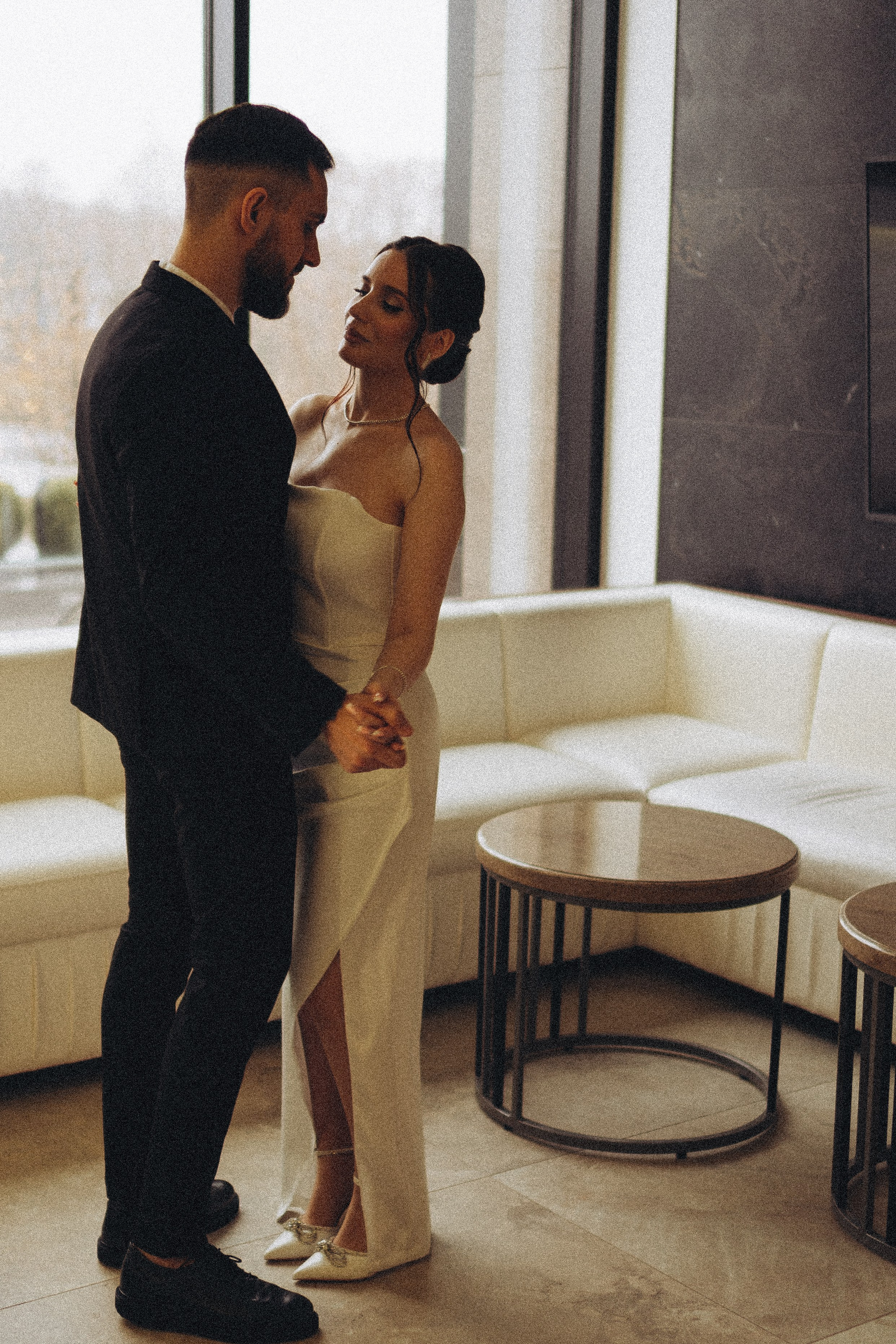 СВАДЕБНАЯ СЬЕМКА СБОРОВ ЖЕНИХА И НЕВЕСТЫ В ОТЕЛЕ И ТАКЖЕ ФОТОСЕССИИЯ В ОТЕЛЕЕ МЕГАПОЛИС БРЯНСК. Профессиональный фотограф, Санкт-Петербург — Виктория Богомолова