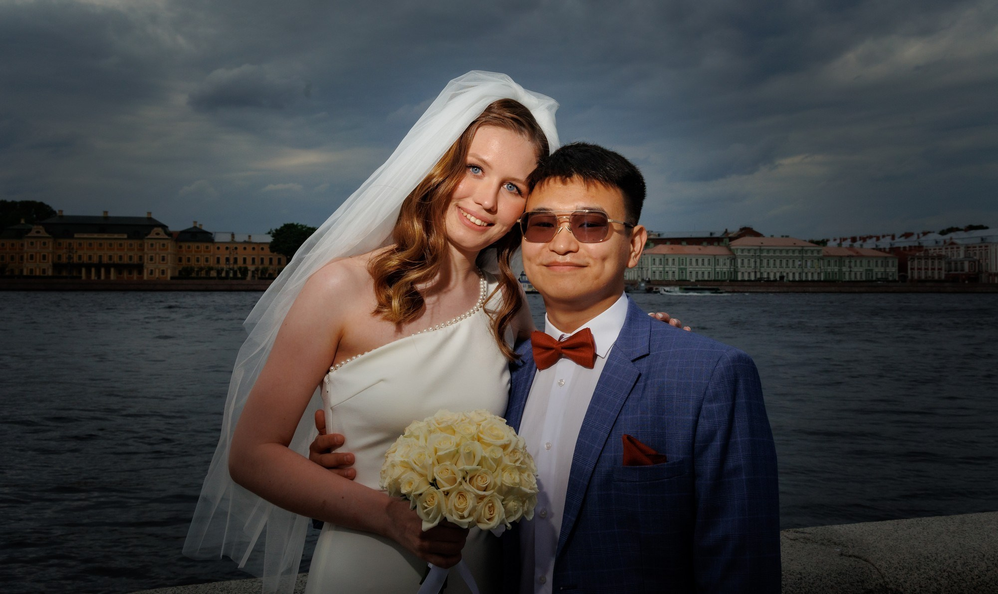 Чингис и Александра регистрация и небольшая прогулка. Свадебный и семейный фотограф в г. Волхов Алексей Кочерыжкин