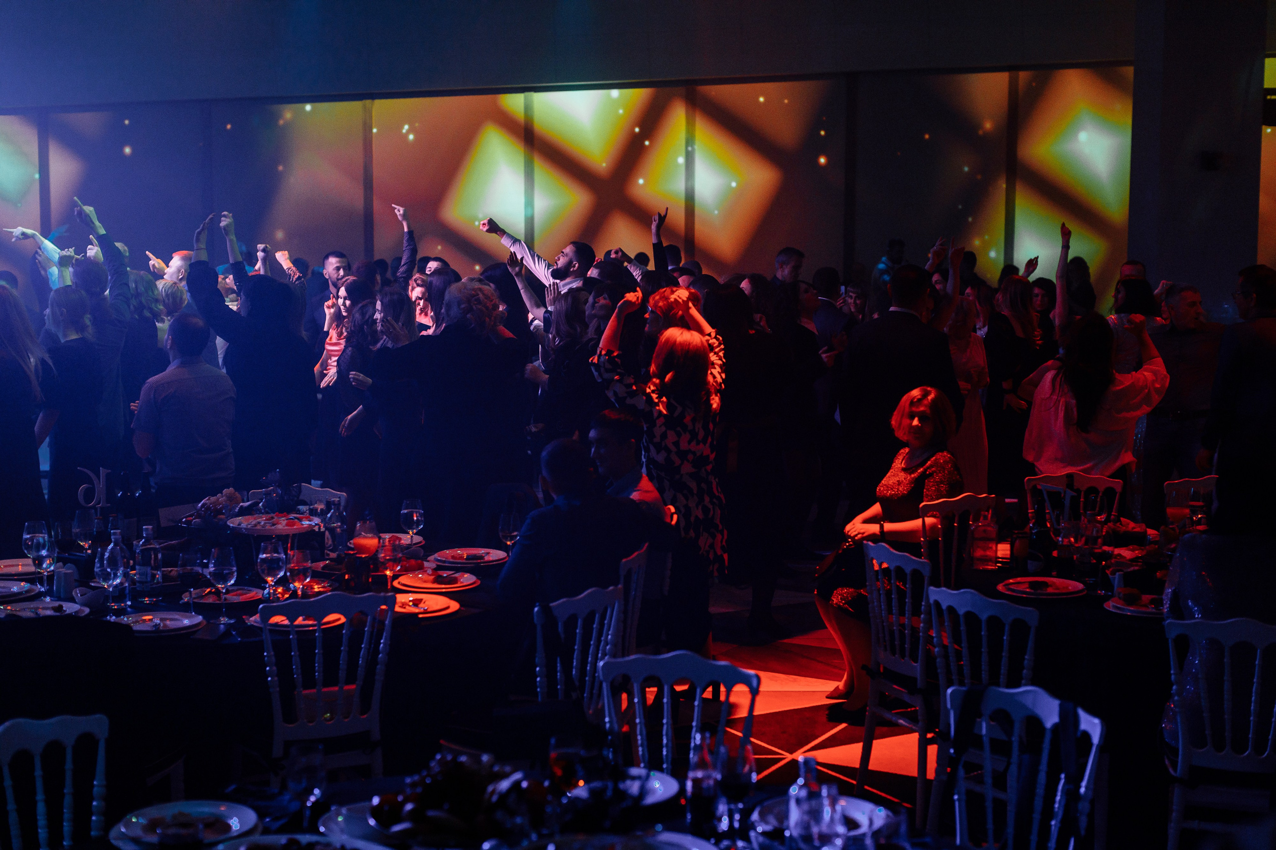 Корпоратив ПолСтраны. Свадебный и портретный фотограф в Королёве Сергей Чихарев