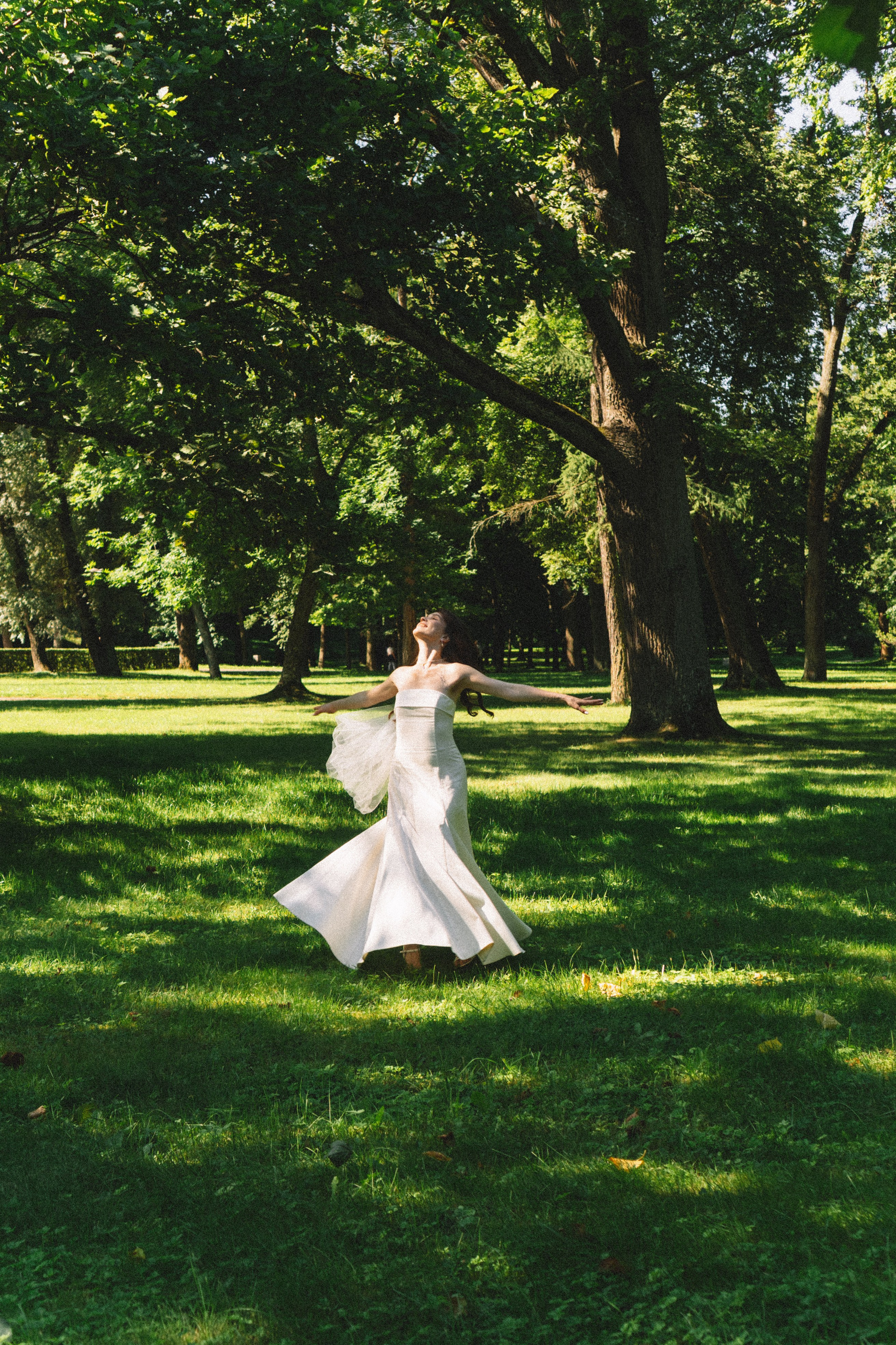 СВАДЕБНАЯ СЬЕМКА В ПЕТЕРГОФЕ И СЬЕМКА РЕПОРТАЖА В ЗАГСЕ ПЕТЕРГОФА. Профессиональный фотограф, Санкт-Петербург — Виктория Богомолова