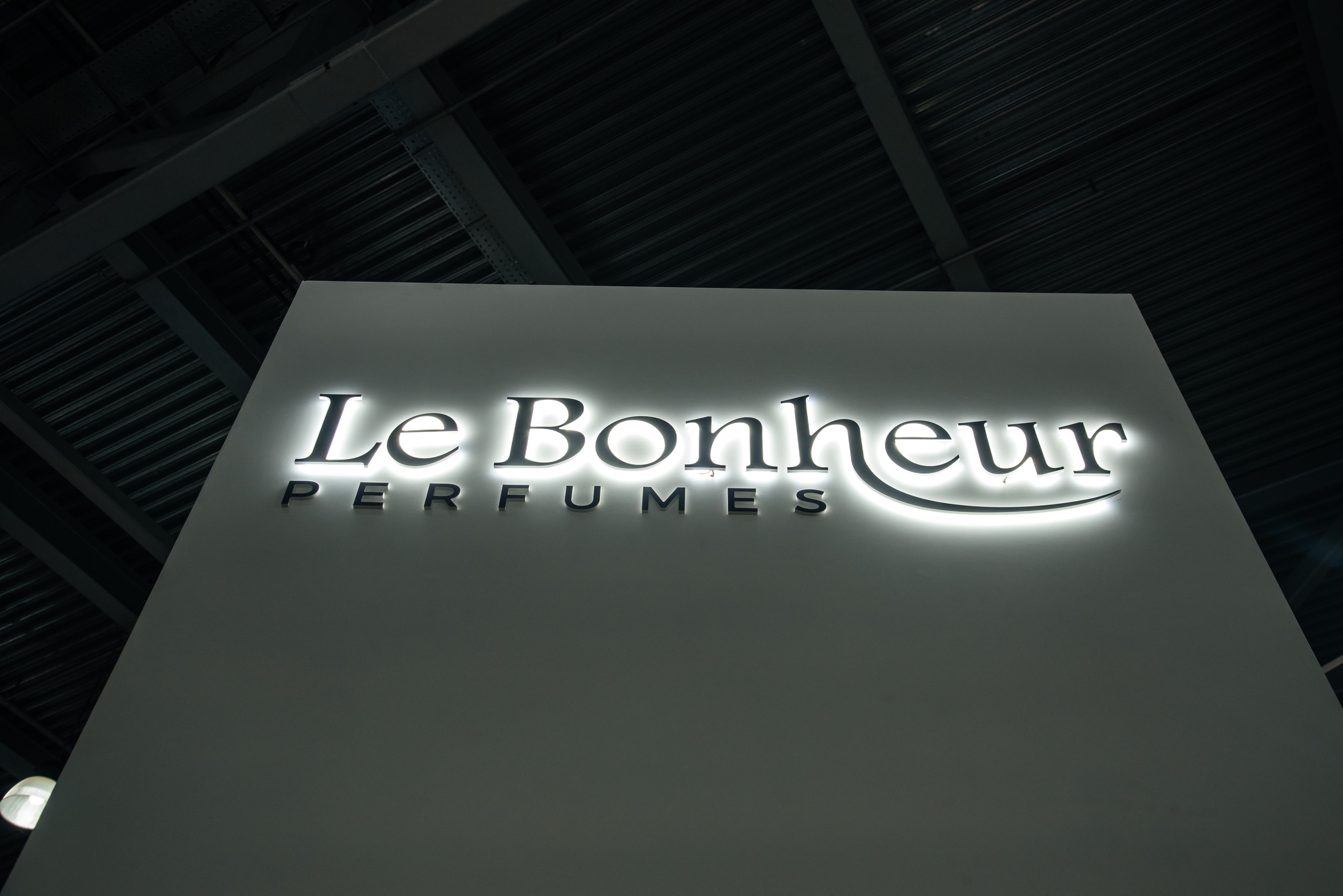 Almas parfumes Intersharm 2025. Фотограф в Москве Елена Брюханова