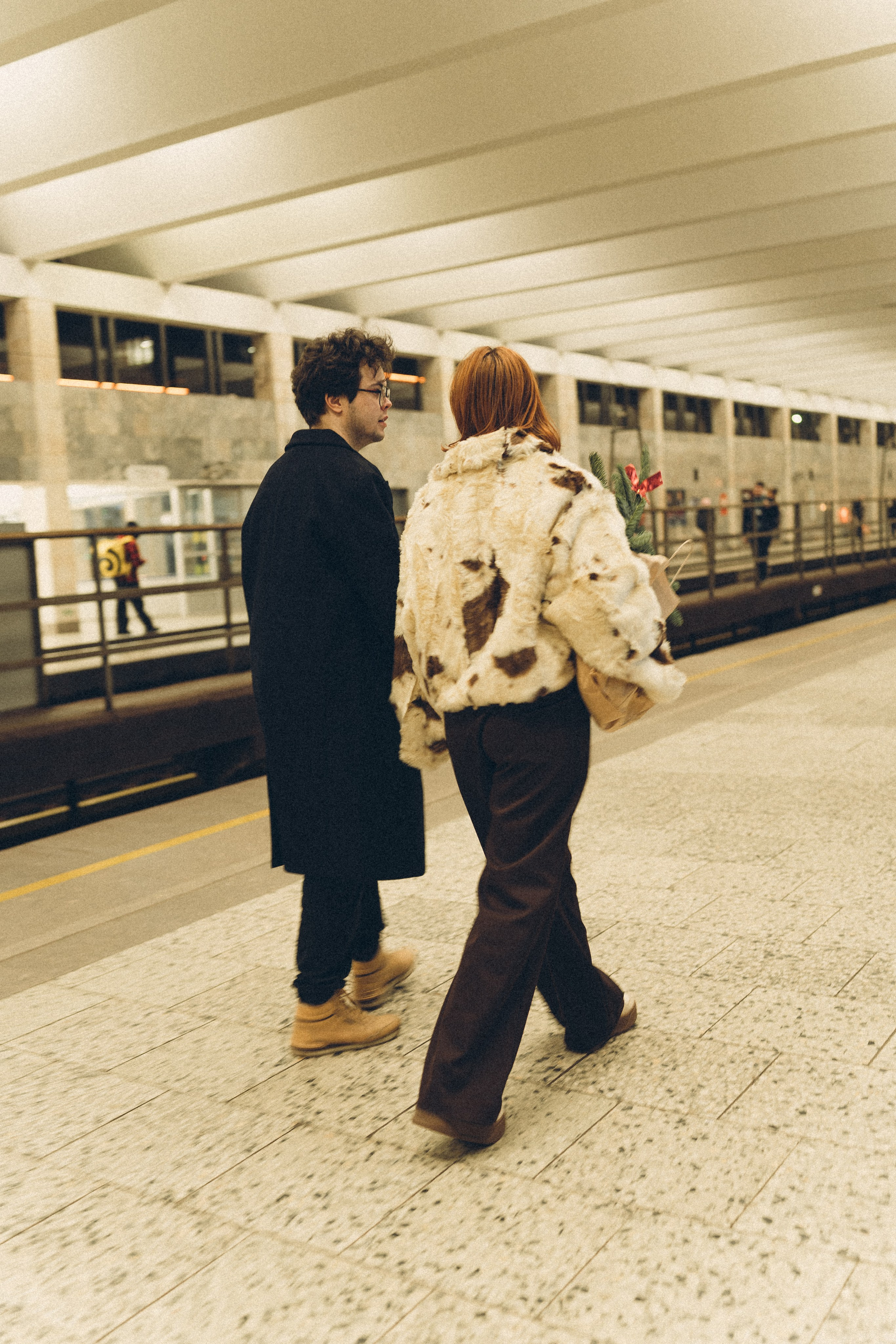 НОВОГОДНЯЯ ФОТОСЕСИИЯ ПАРЫ В МЕТРО ЛЮБОВЬ. Профессиональный фотограф, Санкт-Петербург — Виктория Богомолова
