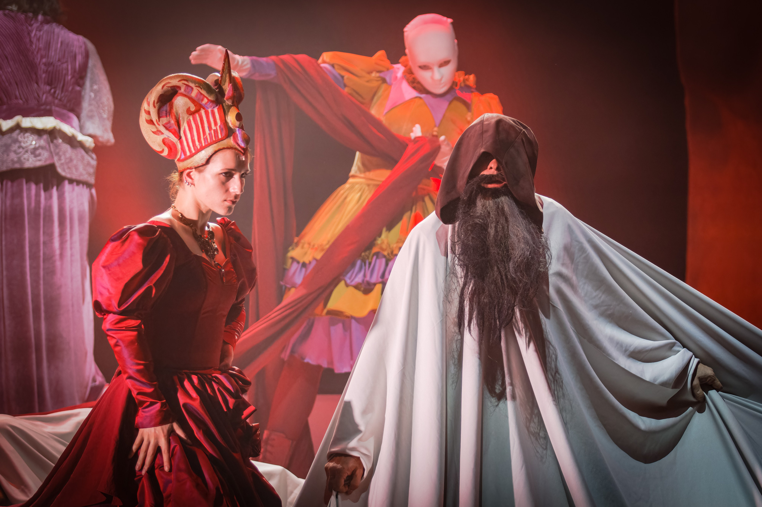 Любовь к трем апельсинам_Чехов Центр. Фотограф. г. Южно-Сахалинск. Олег Толстов