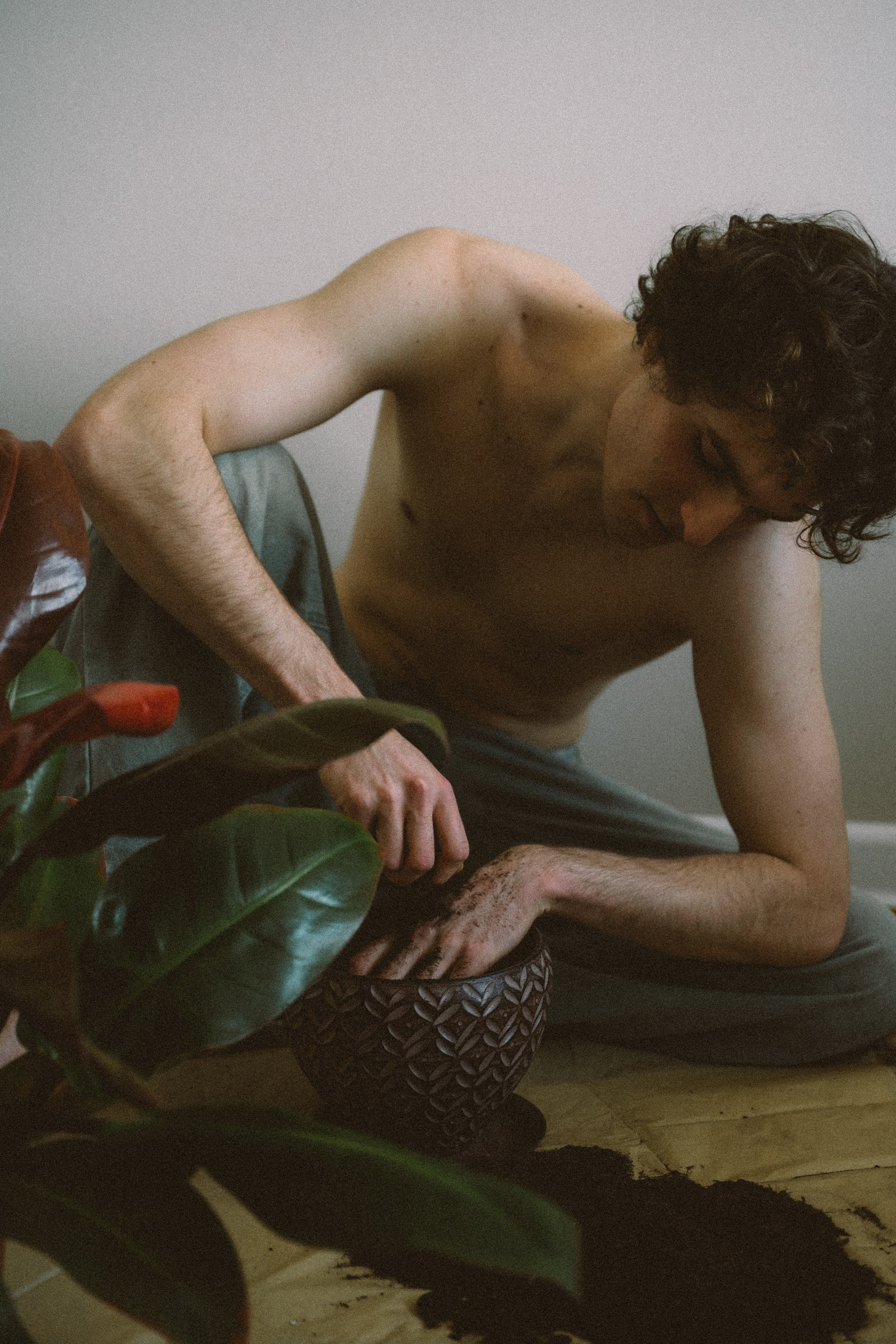 Зорко одно лишь сердце. Главная