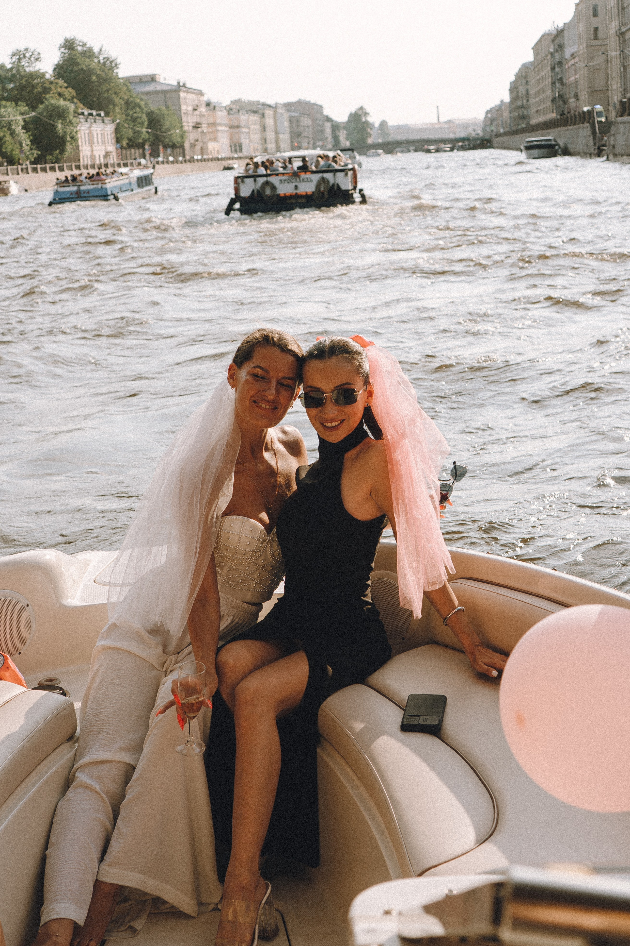 ДЕВИЧНИК НА КАТЕРЕ. Профессиональный фотограф, Санкт-Петербург — Виктория Богомолова