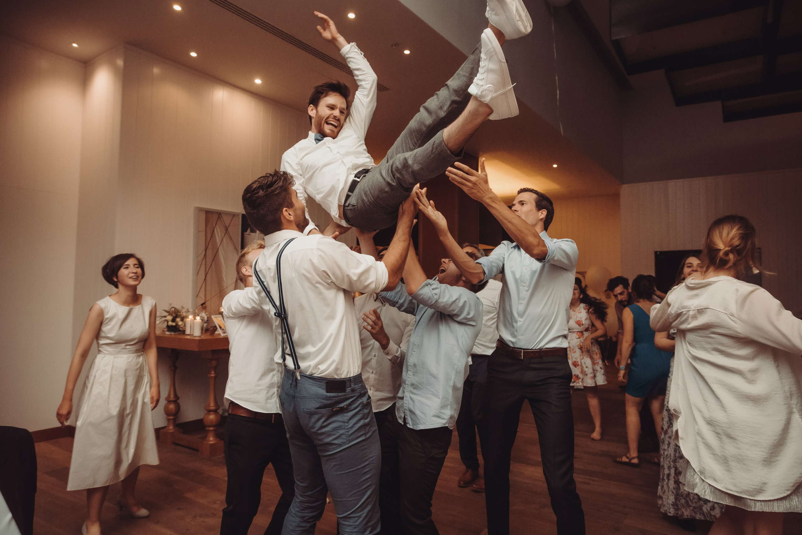 Надя и Йонас. Главная