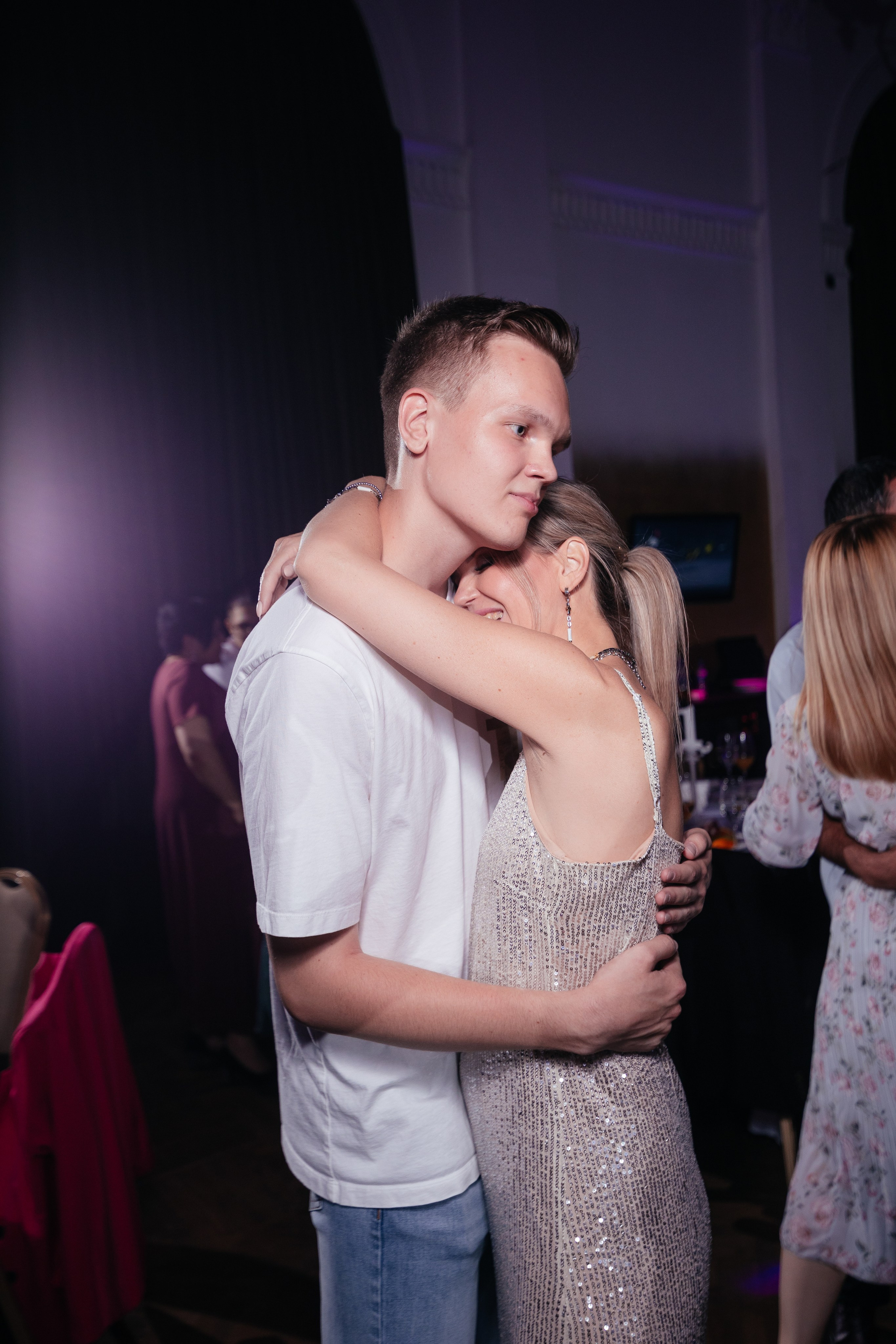 Выпускной 11 класс. Фотограф Крохин Олег