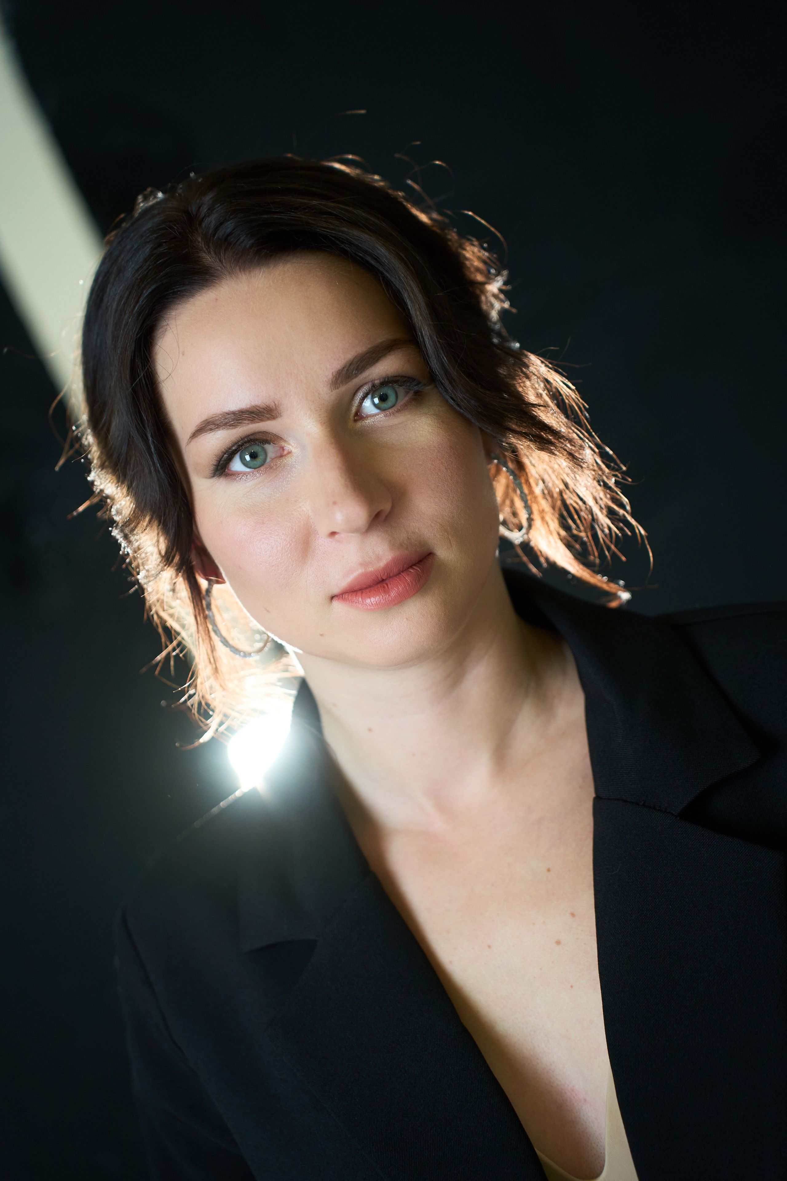 Анастасия. Цветной свет. Фотограф СПб Е.Эванс