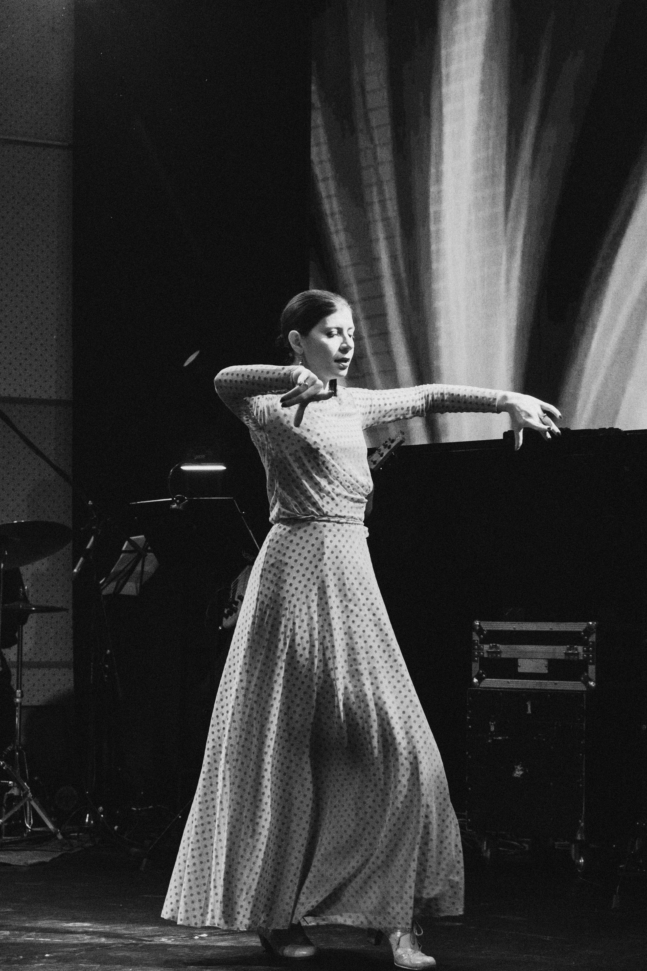 Спектакль «Mujeres» («Женщины»), студия фламенко Tierra del Sol. Анна Демидова — фотография для жизни и бизнеса в Абакане