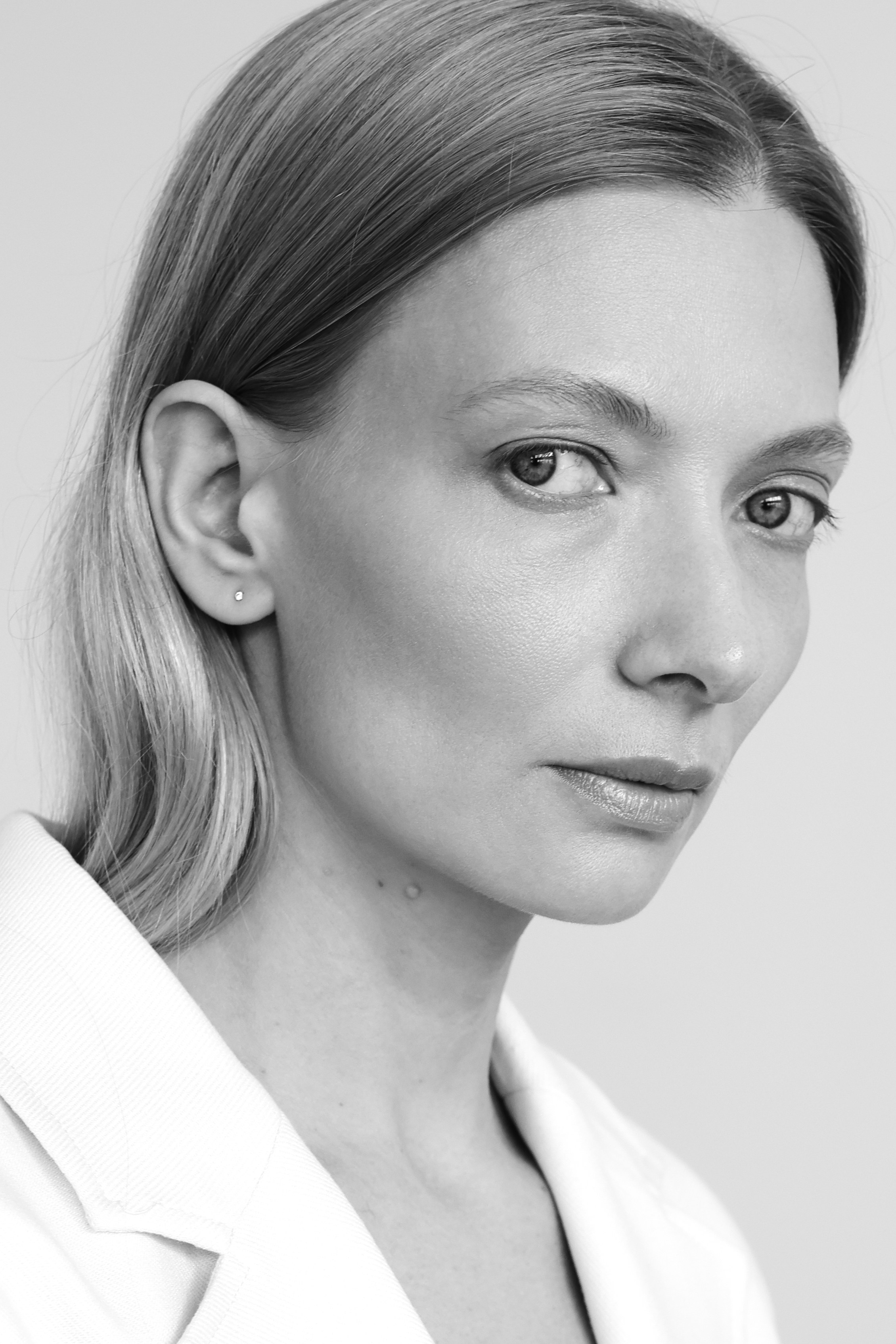 Инга / модельные тесты. Кизя Мисриева — фотограф: плёнка, цифра. Москва и не только