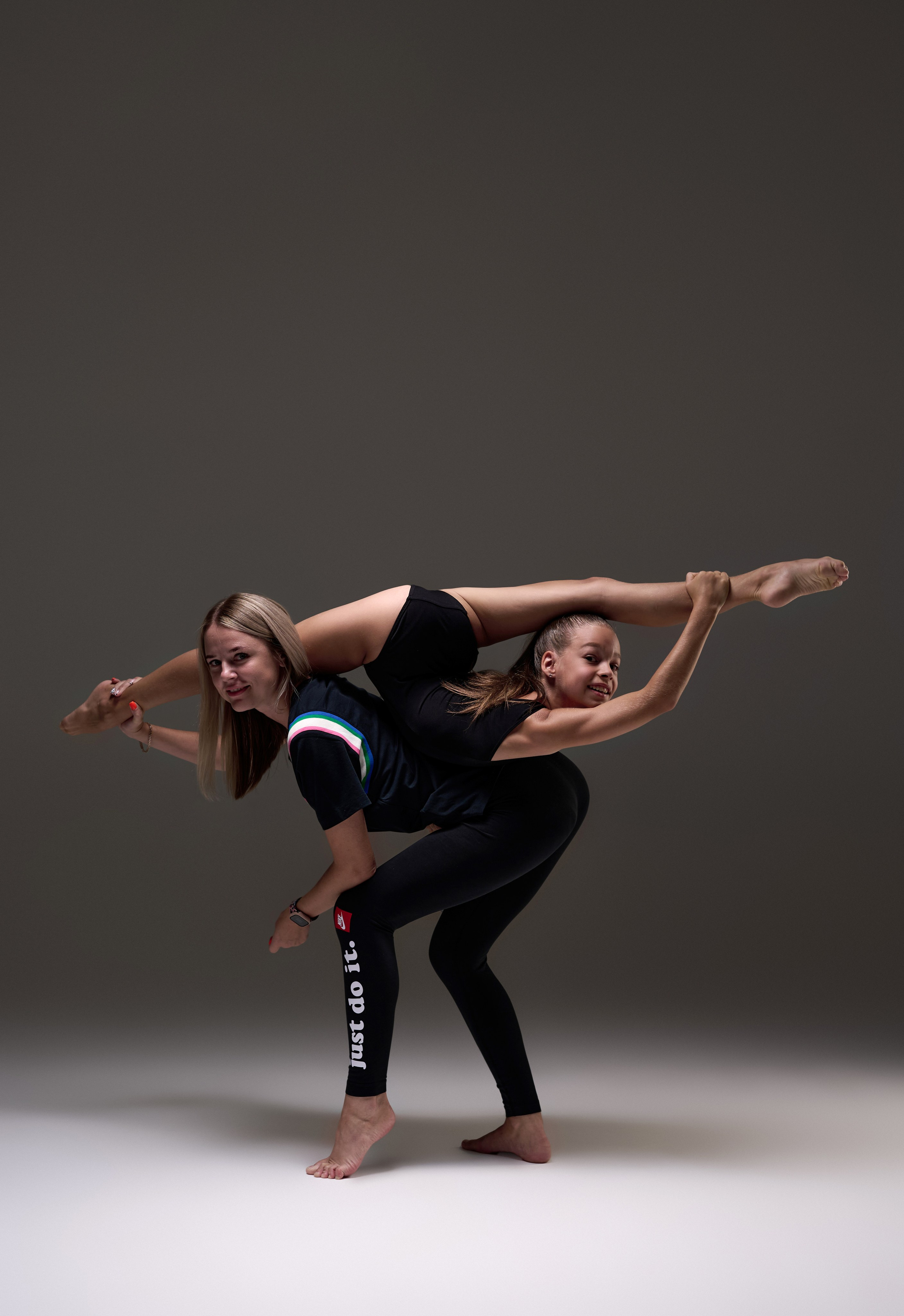 Тренер и сестры). Спортивный фотограф в Туле и Тульской области. Файсханова Фото Спорт