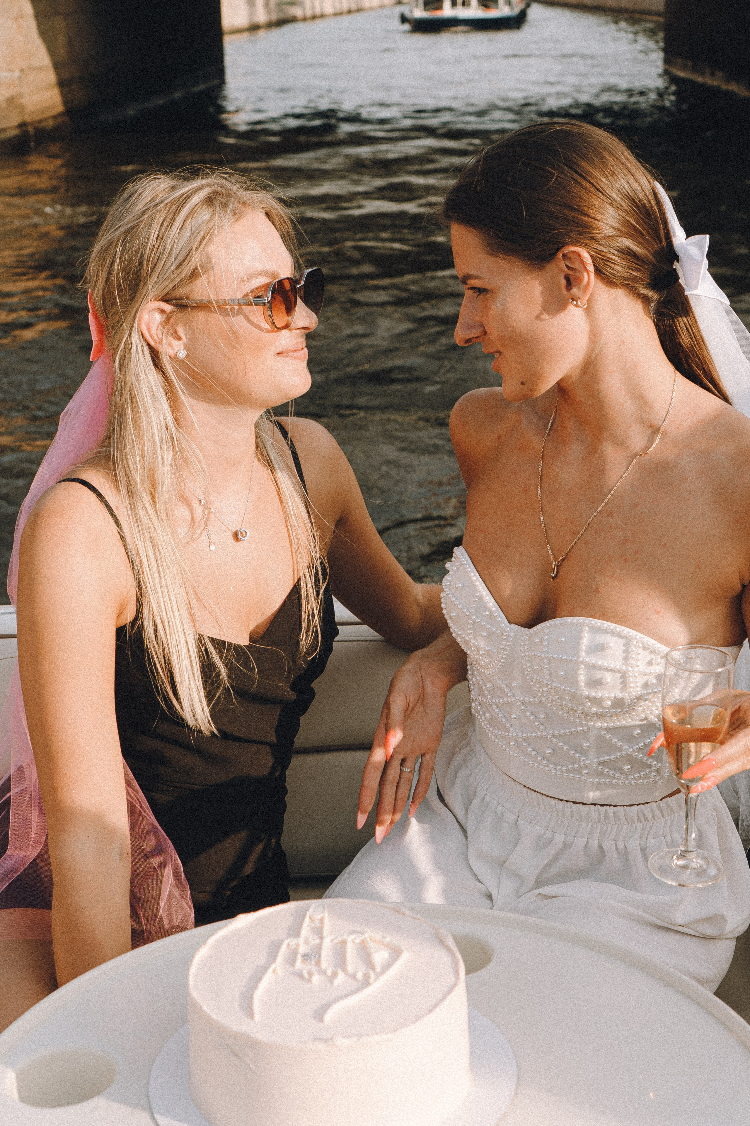 ДЕВИЧНИК НА КАТЕРЕ. Профессиональный фотограф, Санкт-Петербург — Виктория Богомолова