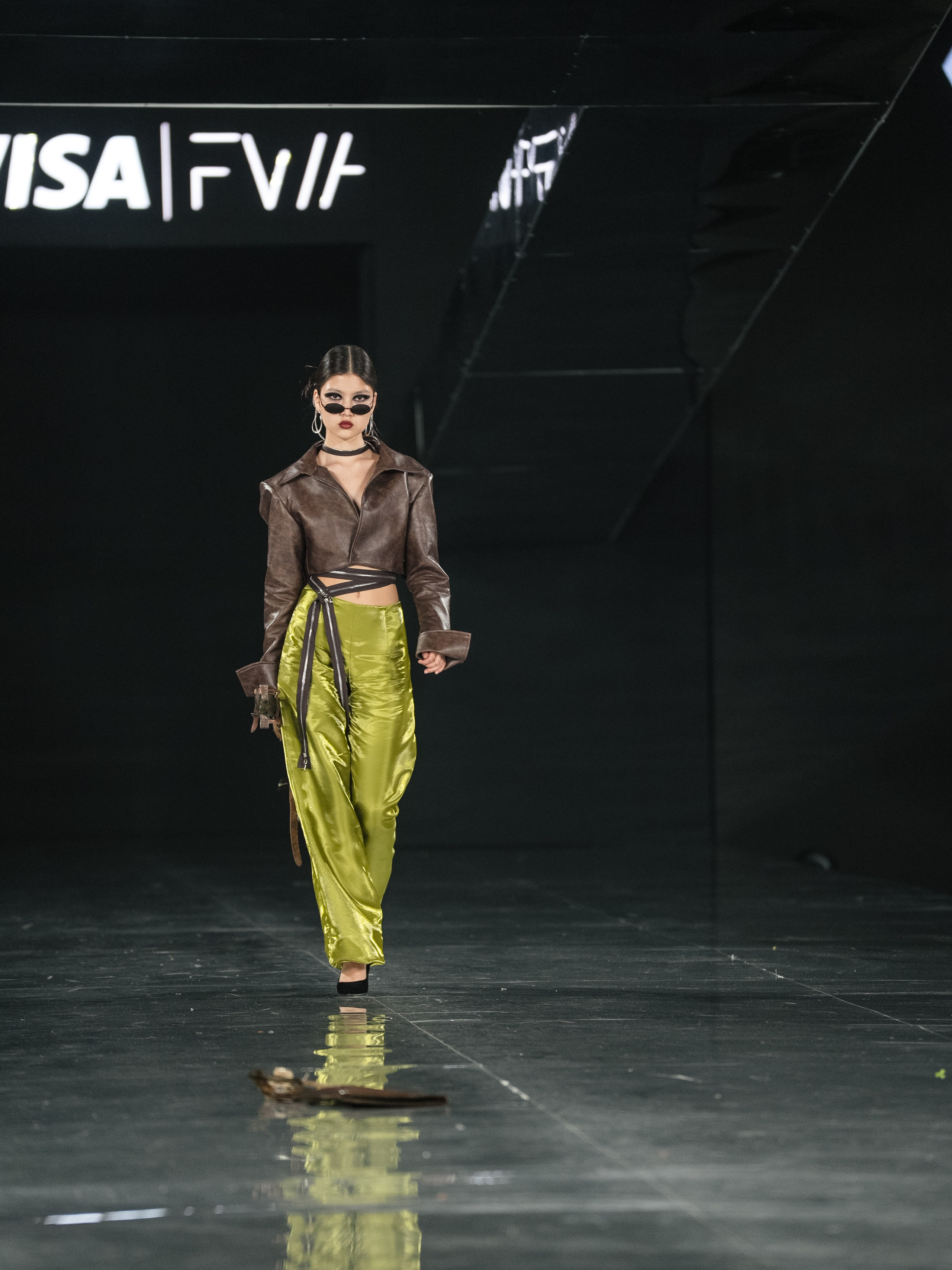 Visa Fashion Week SAKH. Сайт Алматинского НЮ АРТ, будуар и фэшн фотографа Дениса Карпенко