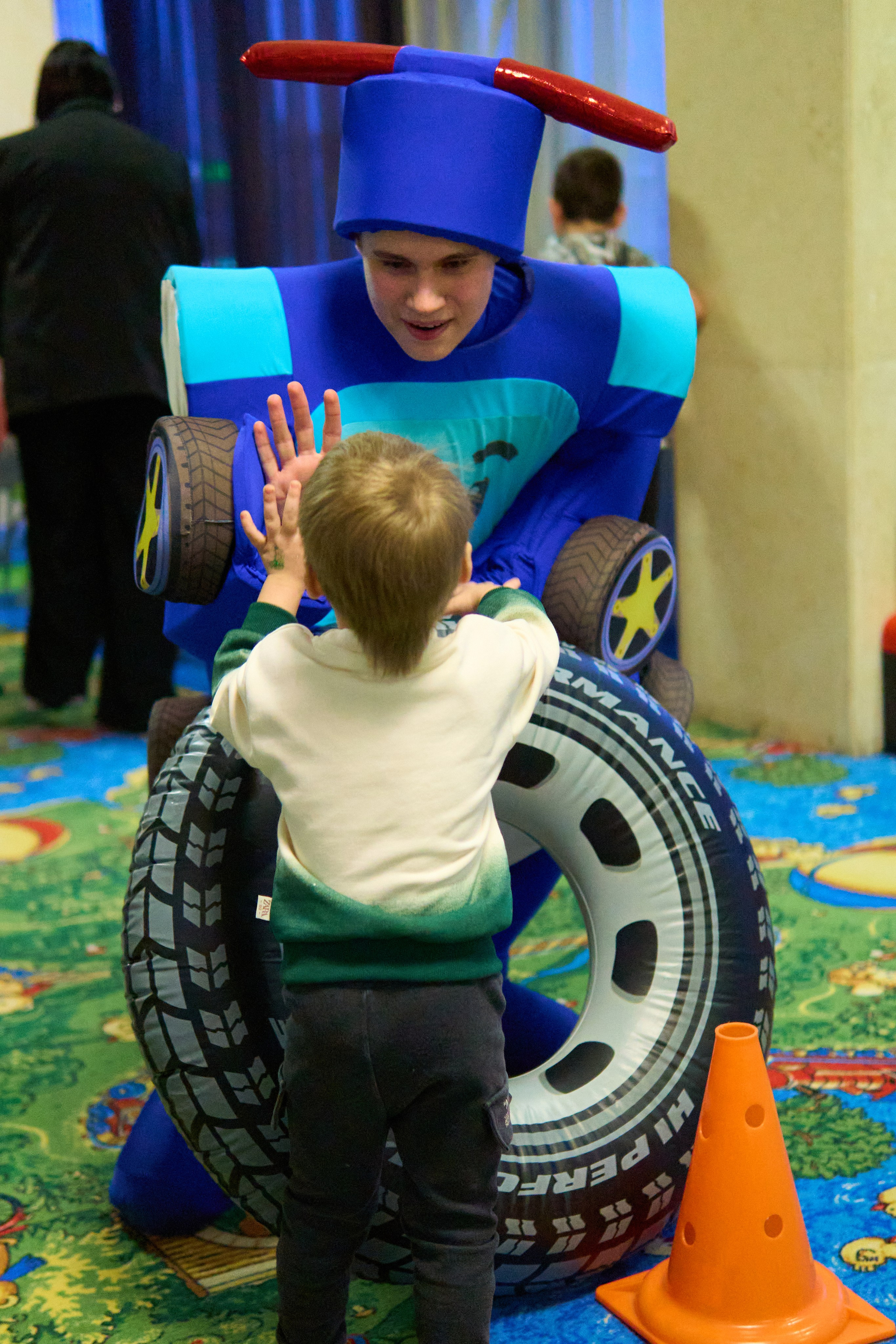 Автобот. Евгений Кудинов | Фотограф в Холмске