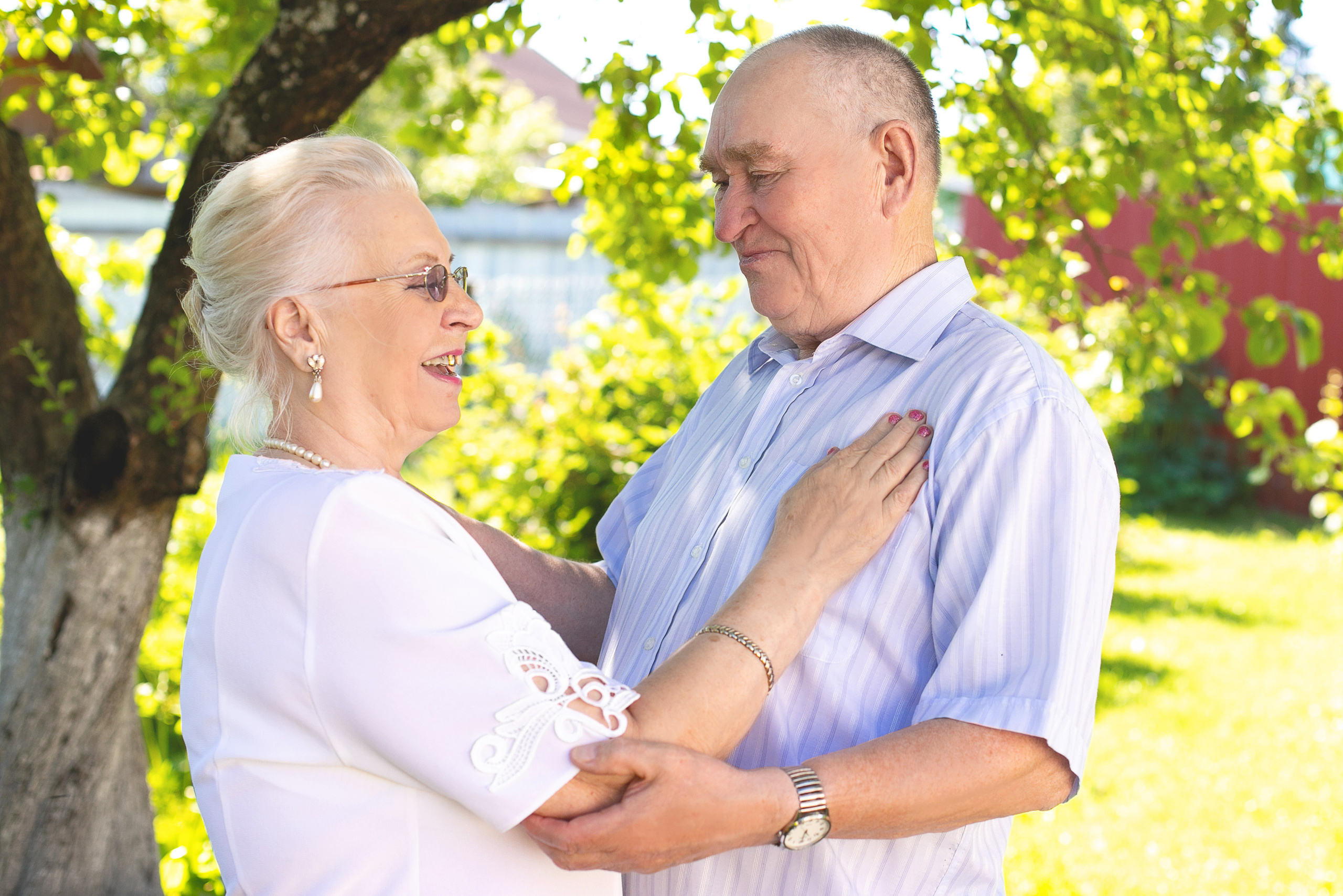 Семейная фотосессия на юбилей Анны Васильевны. Женский и семейный фотограф в Санкт-Петербурге Любовь Малышева