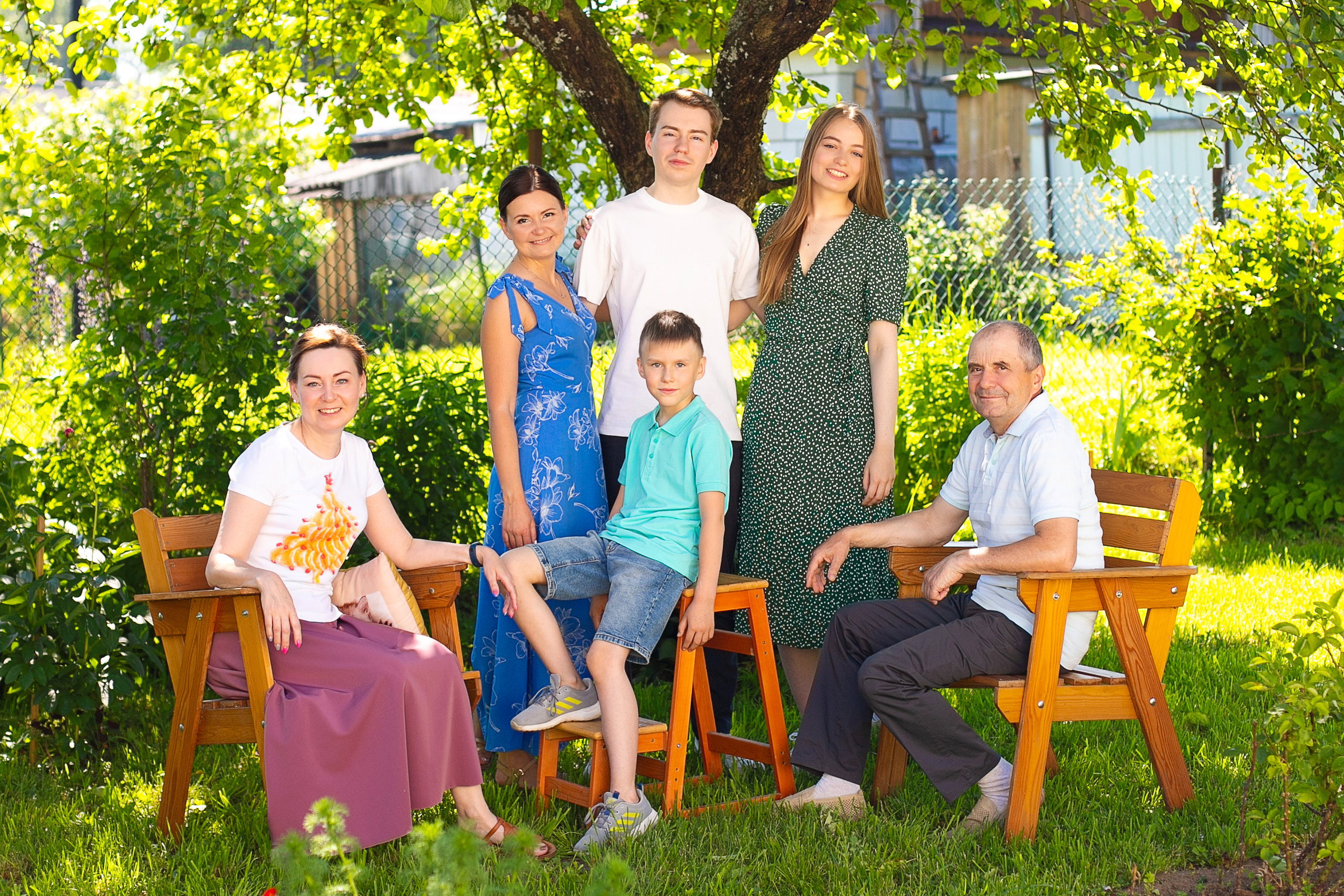 Семейная фотосессия на юбилей Анны Васильевны. Женский и семейный фотограф в Санкт-Петербурге Любовь Малышева