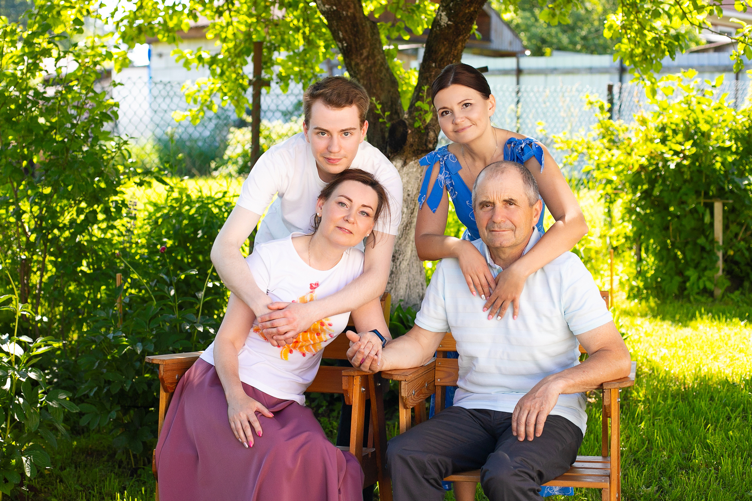 Семейная фотосессия на юбилей Анны Васильевны. Женский и семейный фотограф в Санкт-Петербурге Любовь Малышева