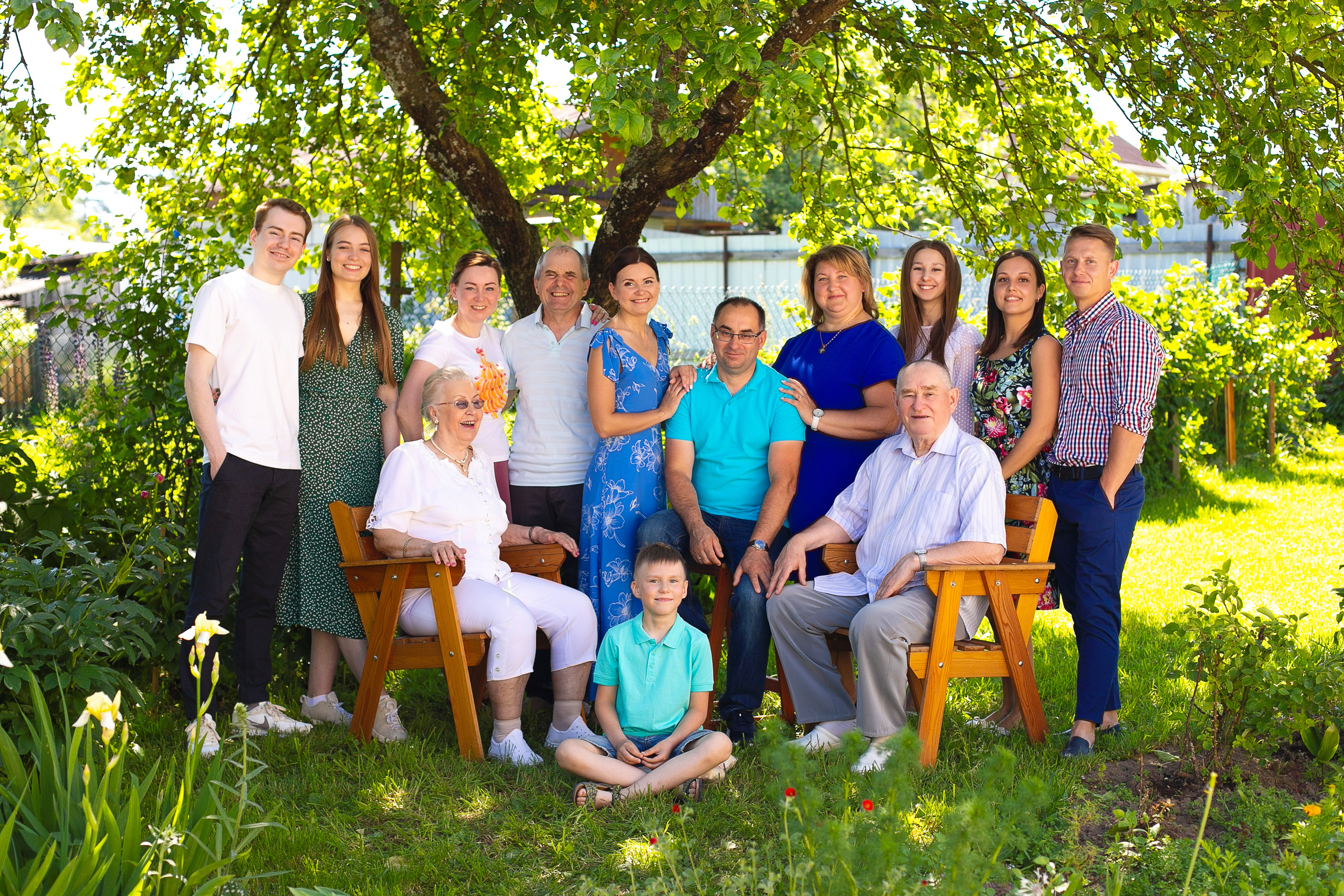 Семейная фотосессия на юбилей Анны Васильевны. Женский и семейный фотограф в Санкт-Петербурге Любовь Малышева