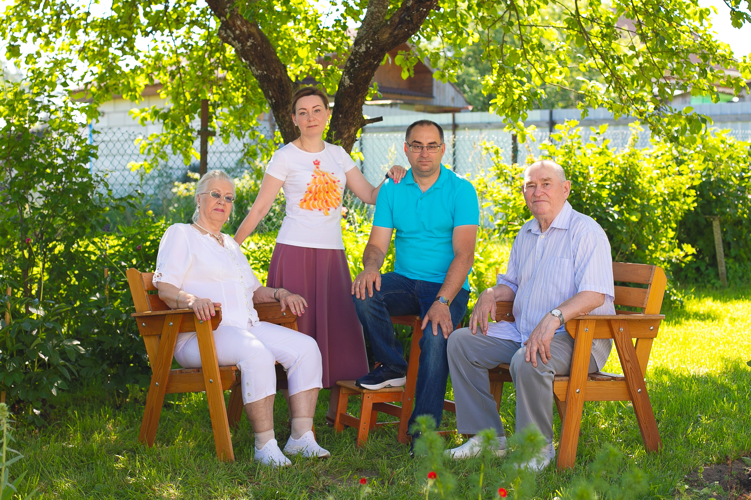 Семейная фотосессия на юбилей Анны Васильевны. Женский и семейный фотограф в Санкт-Петербурге Любовь Малышева